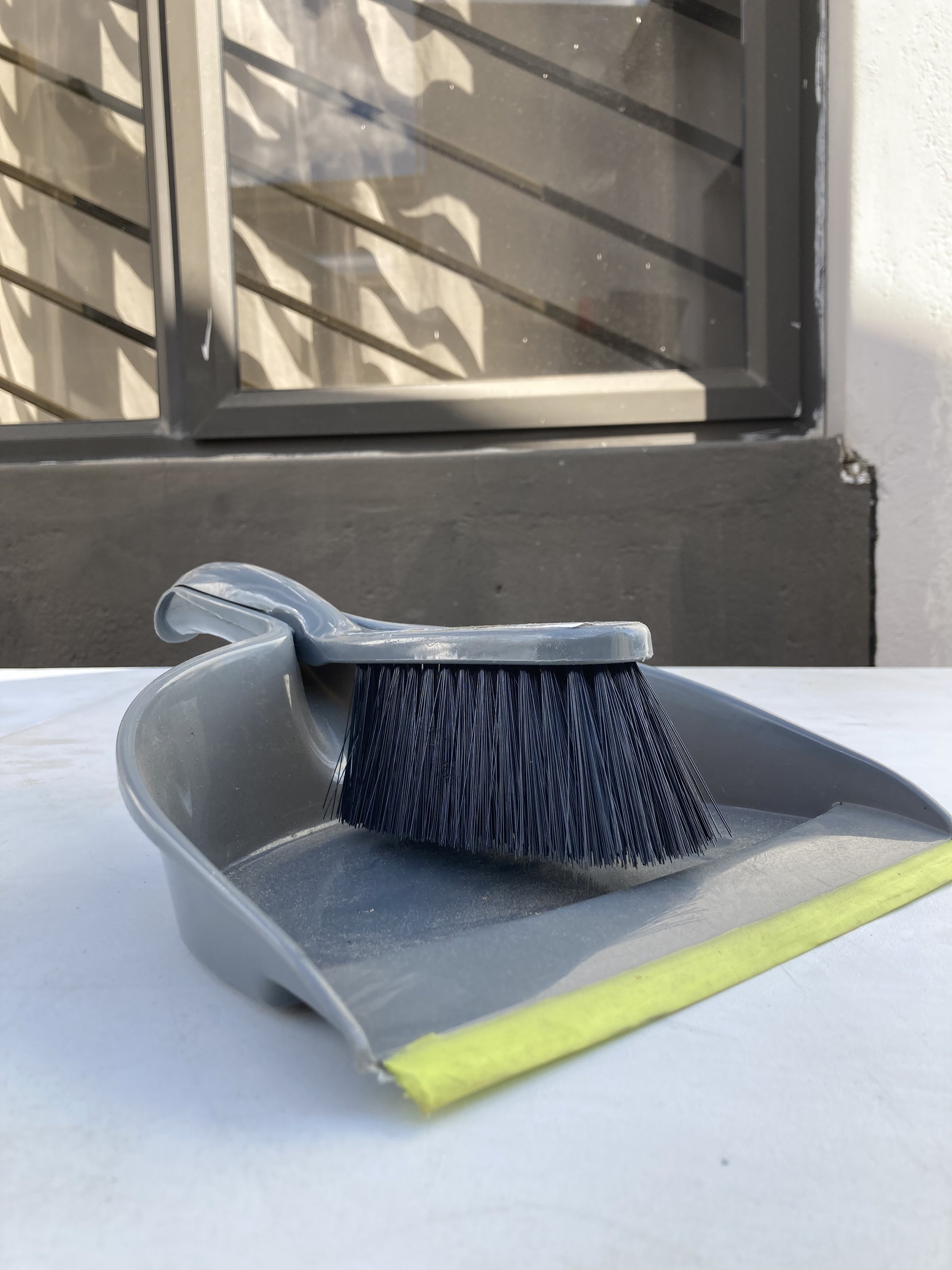 Dust Pan and Brush Set