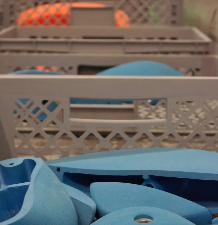 Nettoyage optimal des prises d’escalade (cleaning climbing holds, Klettergriffe reinigen)