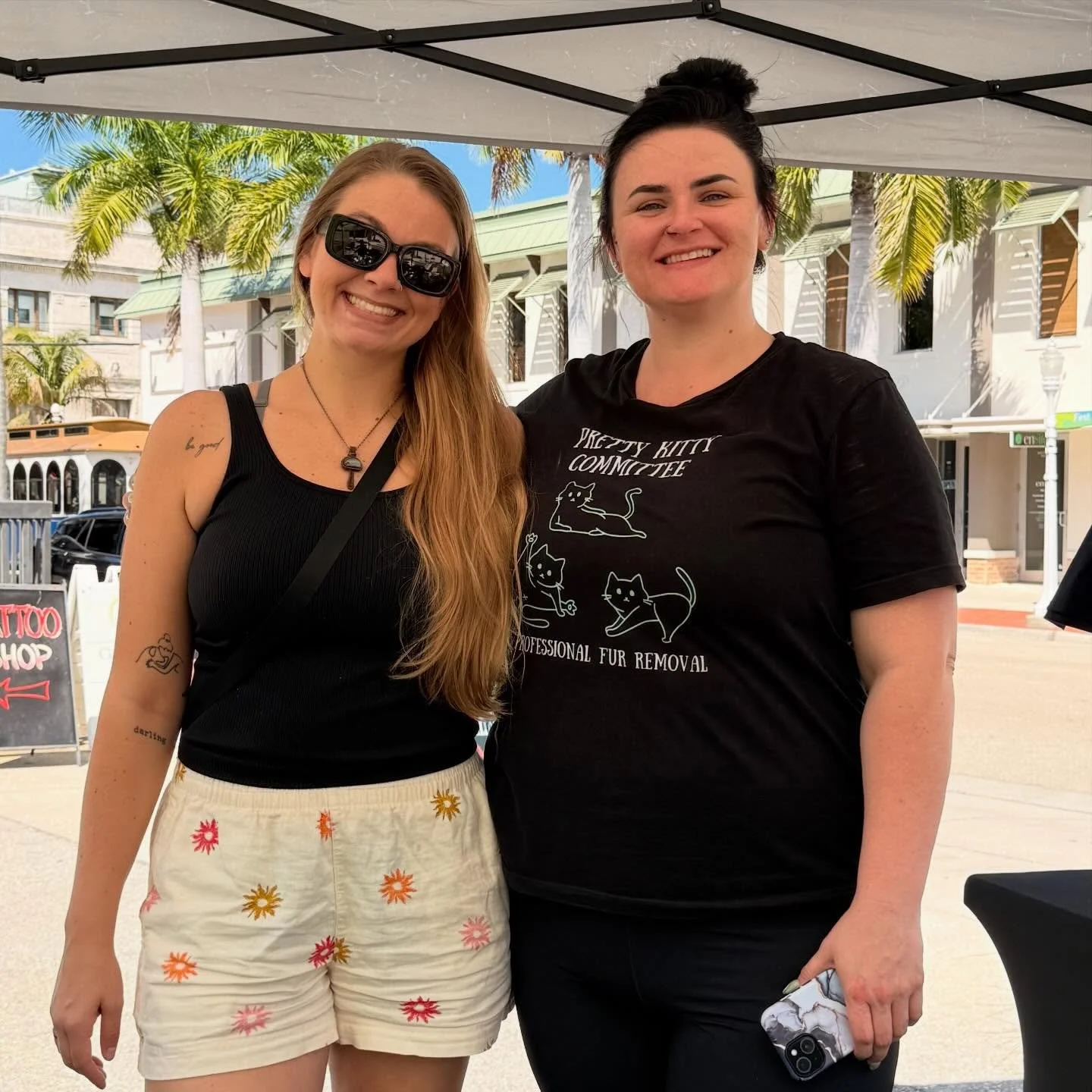 Celebrating @touchoftazesthetics One Year Celebration of being a bassass business baddie!! ✨ so good to see all the vendors and come together as a community in this small business world 👯&zwj;♀️