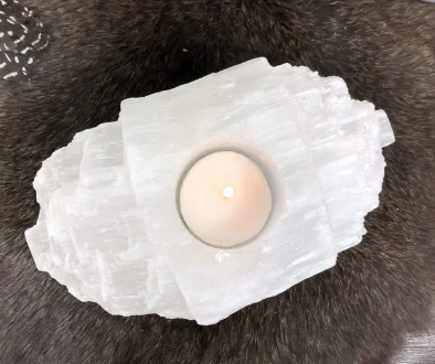 selenite log candle holder.png
