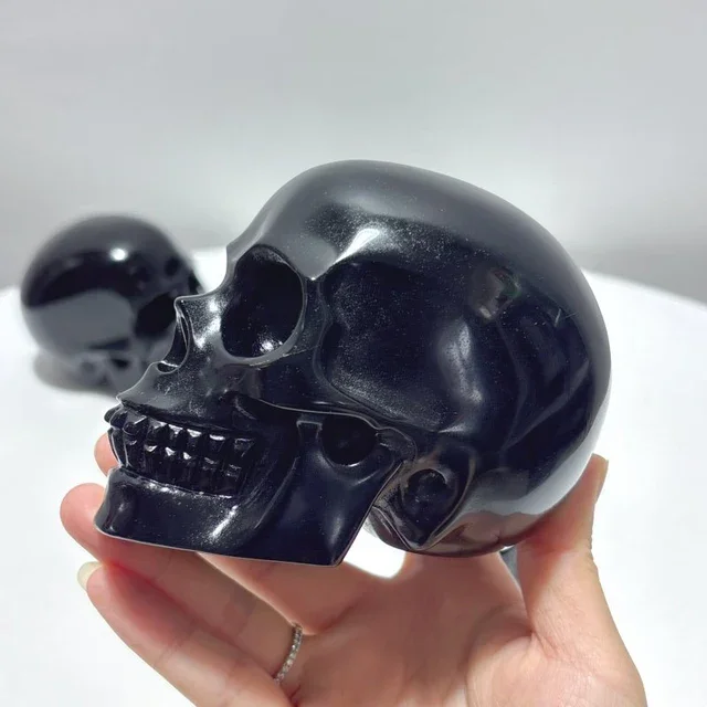 Large Obsidian Skull