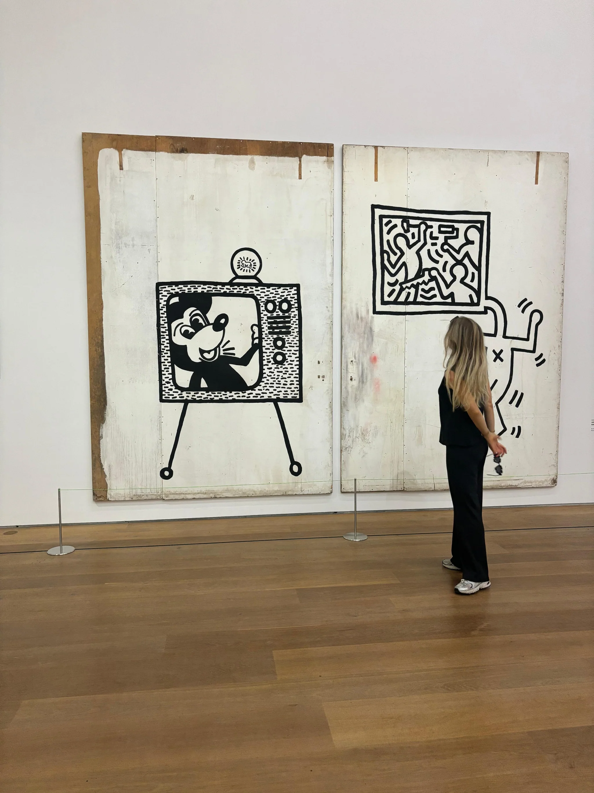 The Hidden Power of Art: How Surrounding Yourself with Art Boosts Mental Well-Being