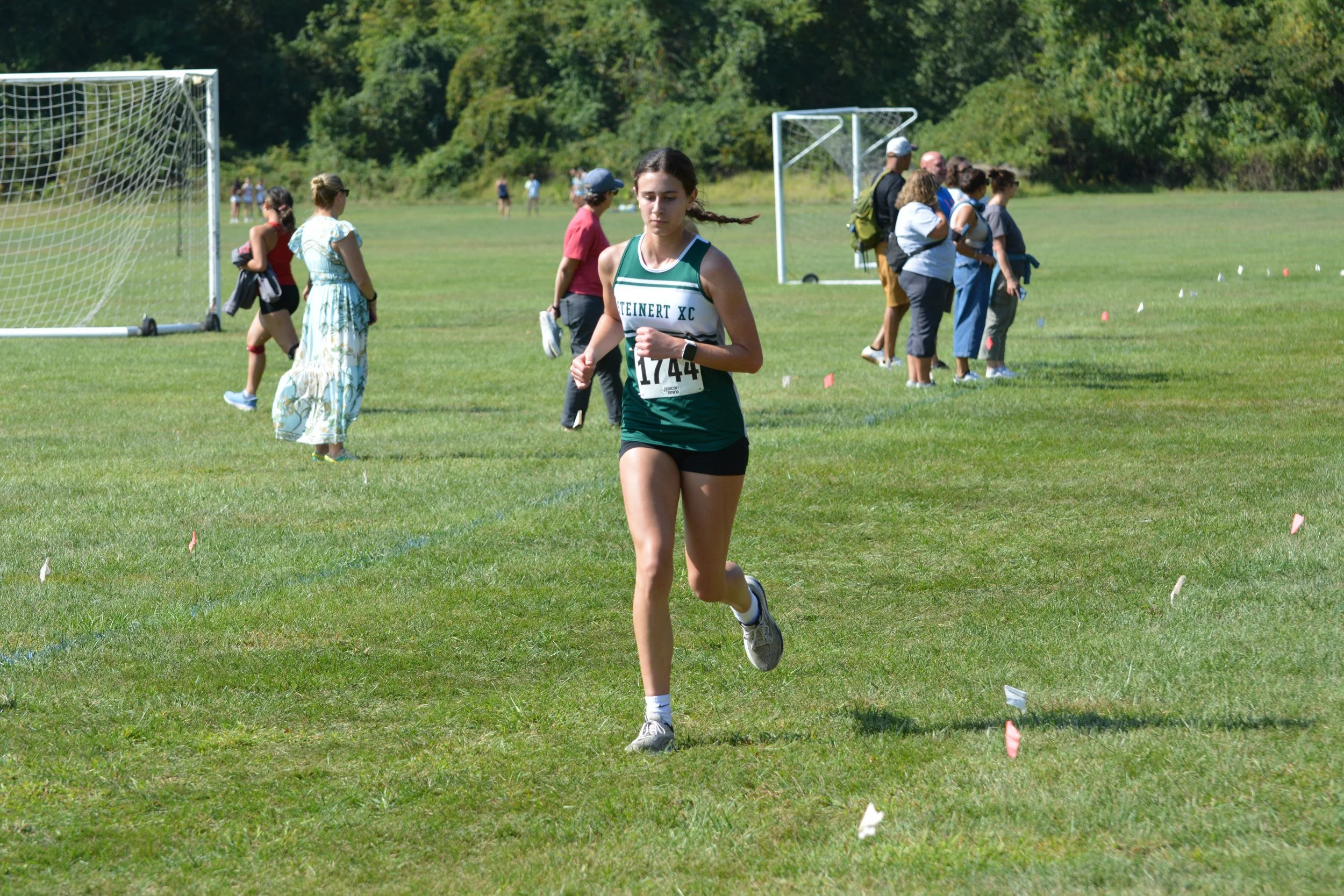TCNJXCInvy2025_VarGirlsCourse_Small-132.jpg