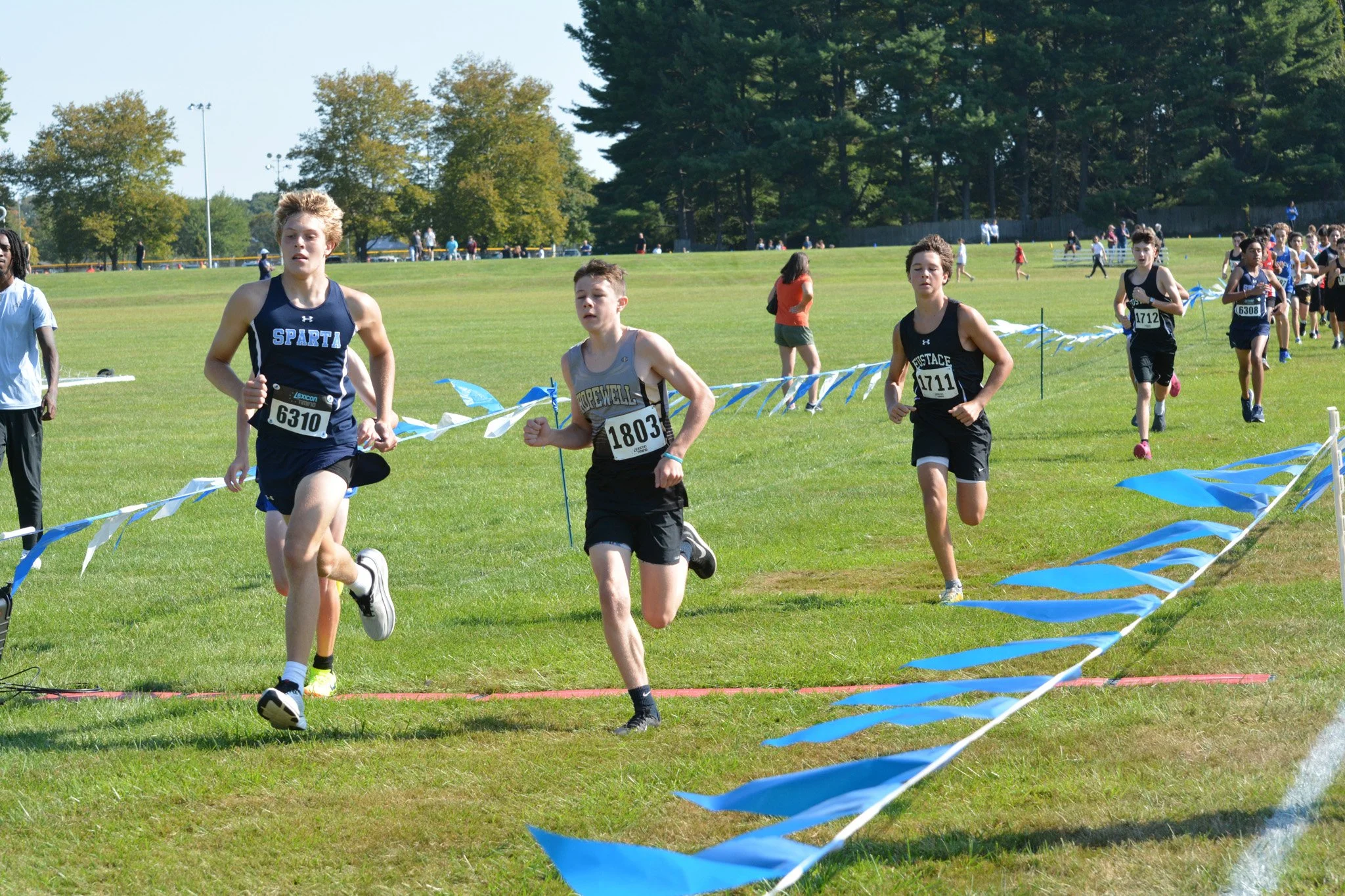 TCNJXCInvy2025_FroshBoys_Small-002.jpg