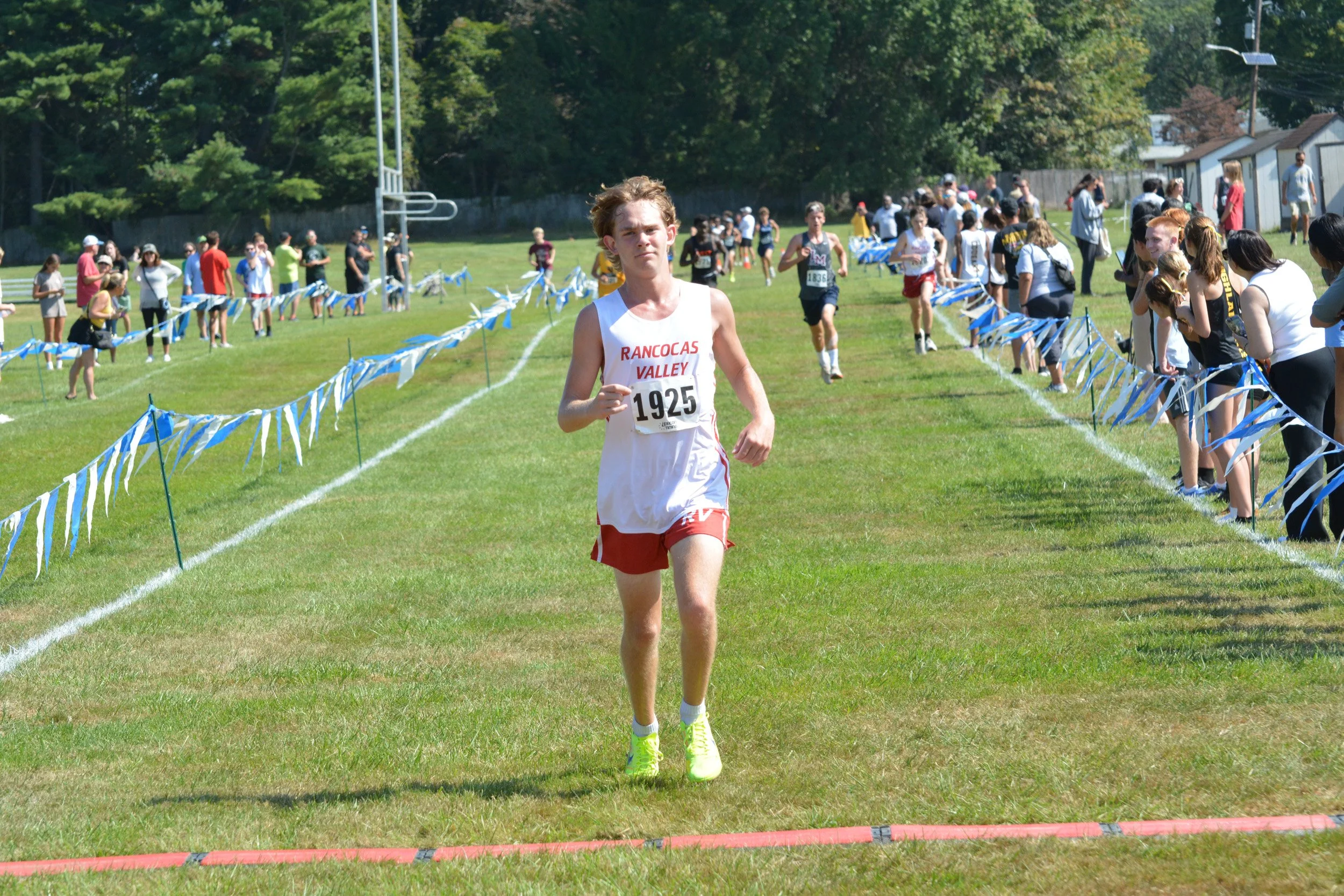 TCNJXCInvy2025_VarBoysFinish_Small-103.jpg