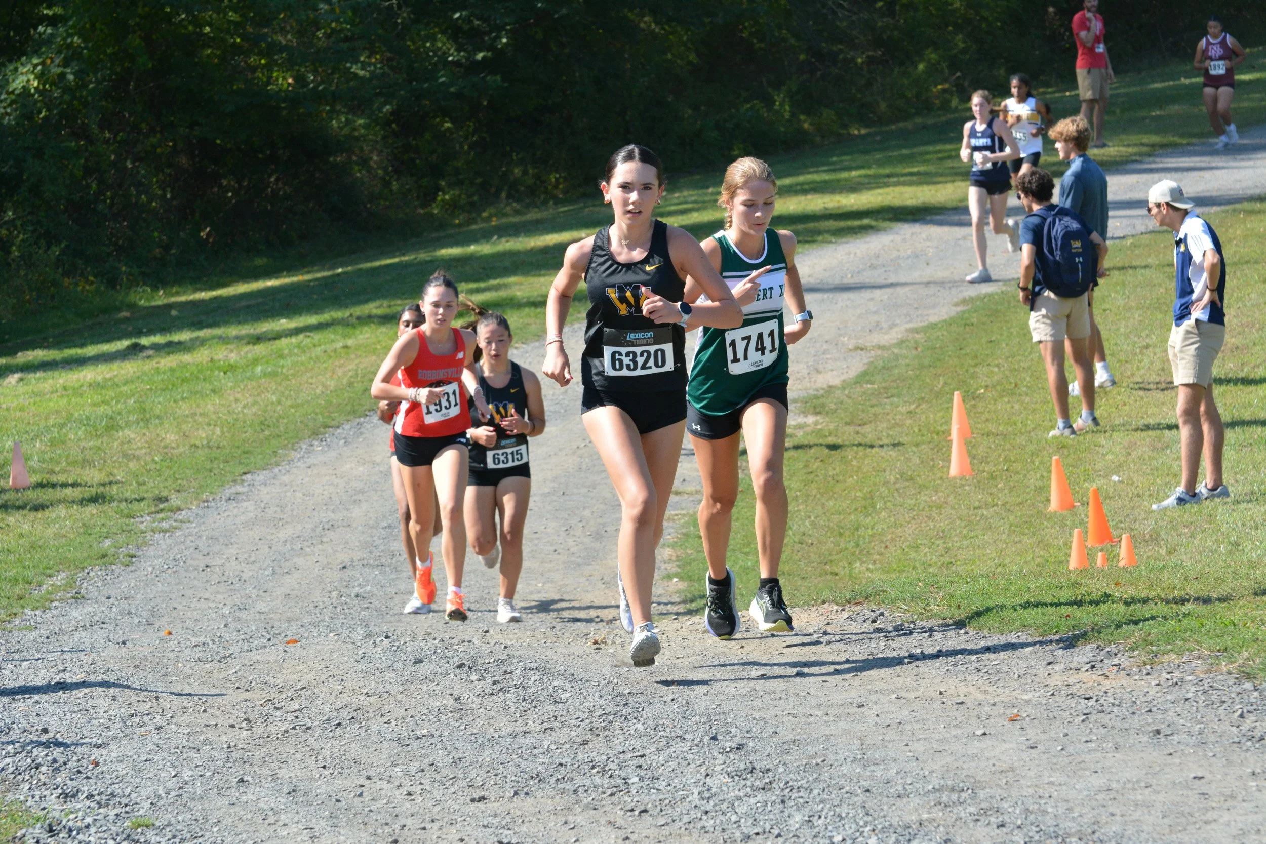 TCNJXCInvy2025_VarGirlsCourse_Small-086.jpg