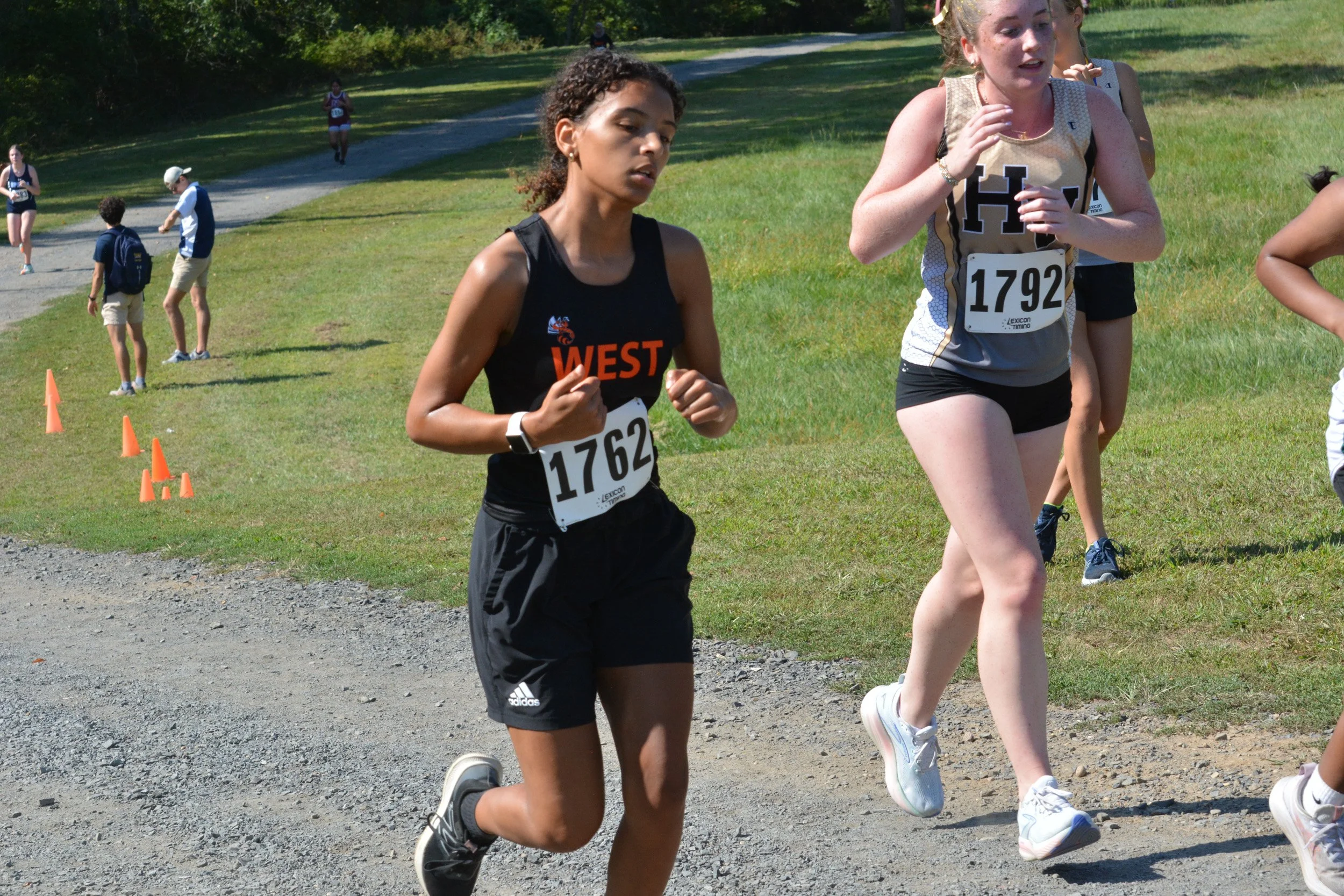 TCNJXCInvy2025_VarGirlsCourse_Small-110.jpg