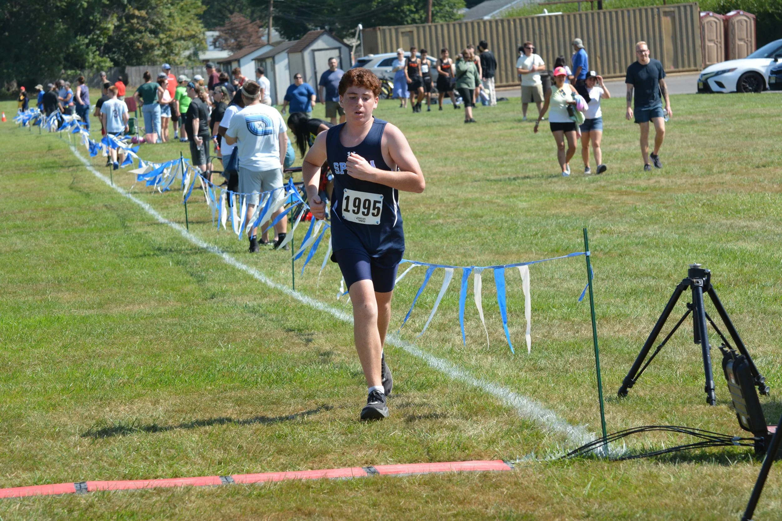 TCNJXCInvy2025_VarBoysFinish_Small-127.jpg