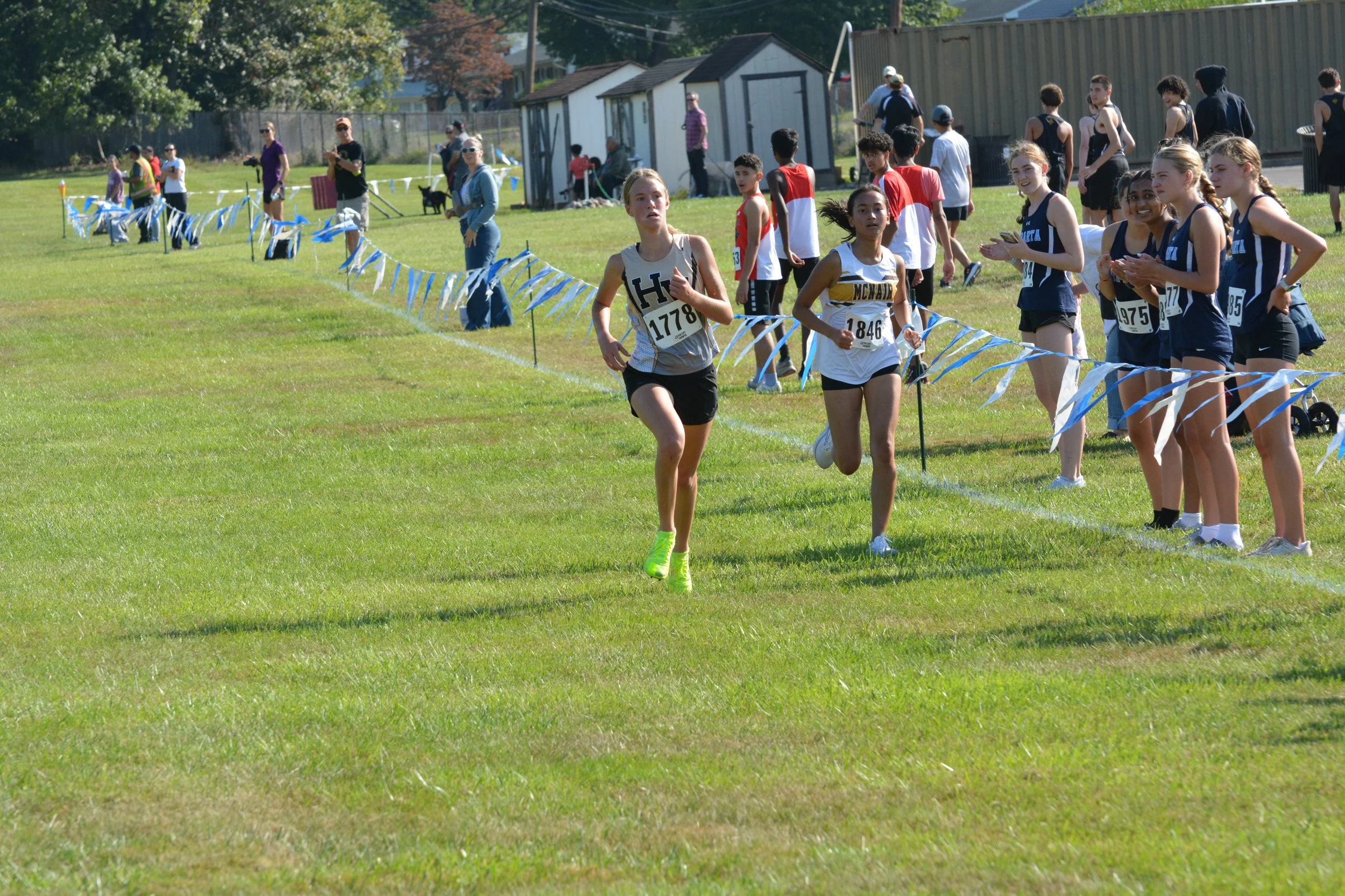 TCNJXCInvy2025_FroshGirls_Small-46.jpg