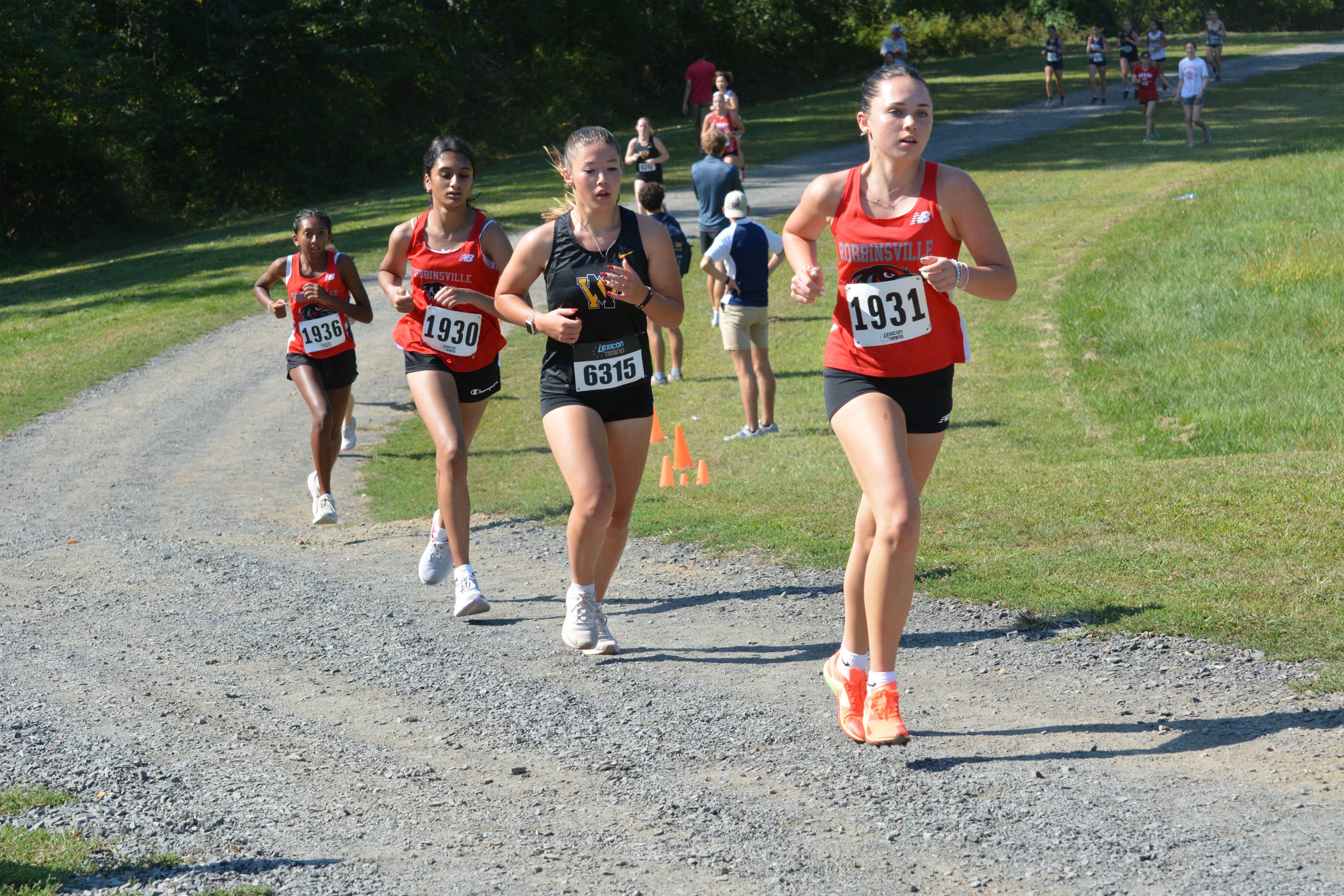 TCNJXCInvy2025_VarGirlsCourse_Small-089.jpg