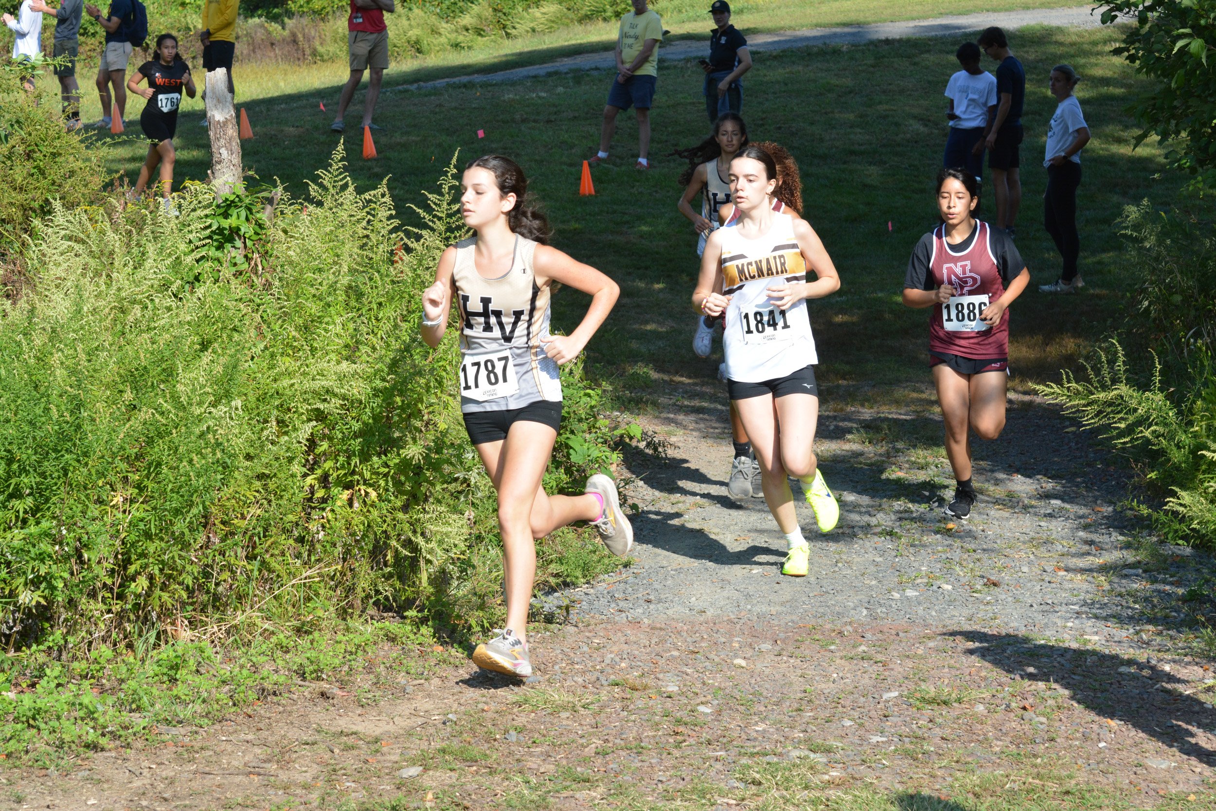 TCNJXCInvy2025_FroshGirls_Small-21.jpg