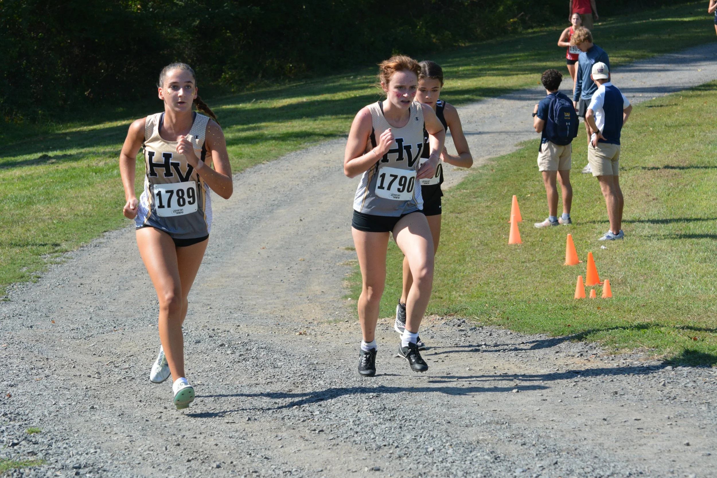 TCNJXCInvy2025_VarGirlsCourse_Small-078.jpg