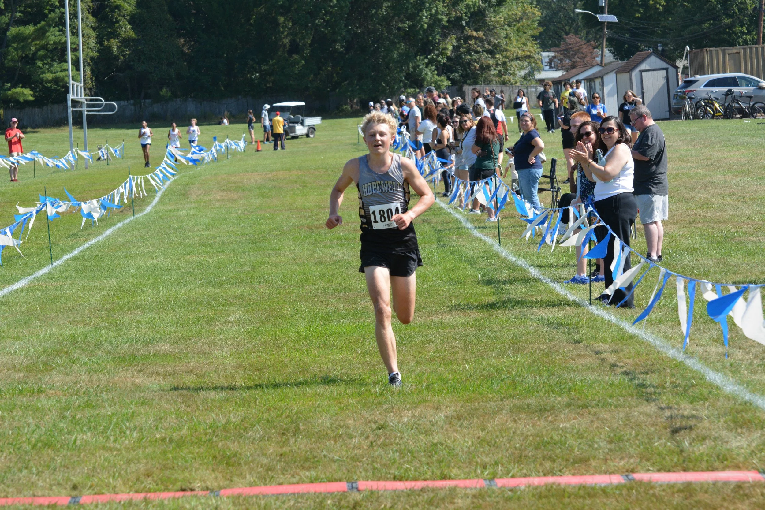 TCNJXCInvy2025_VarBoysFinish_Small-004.jpg