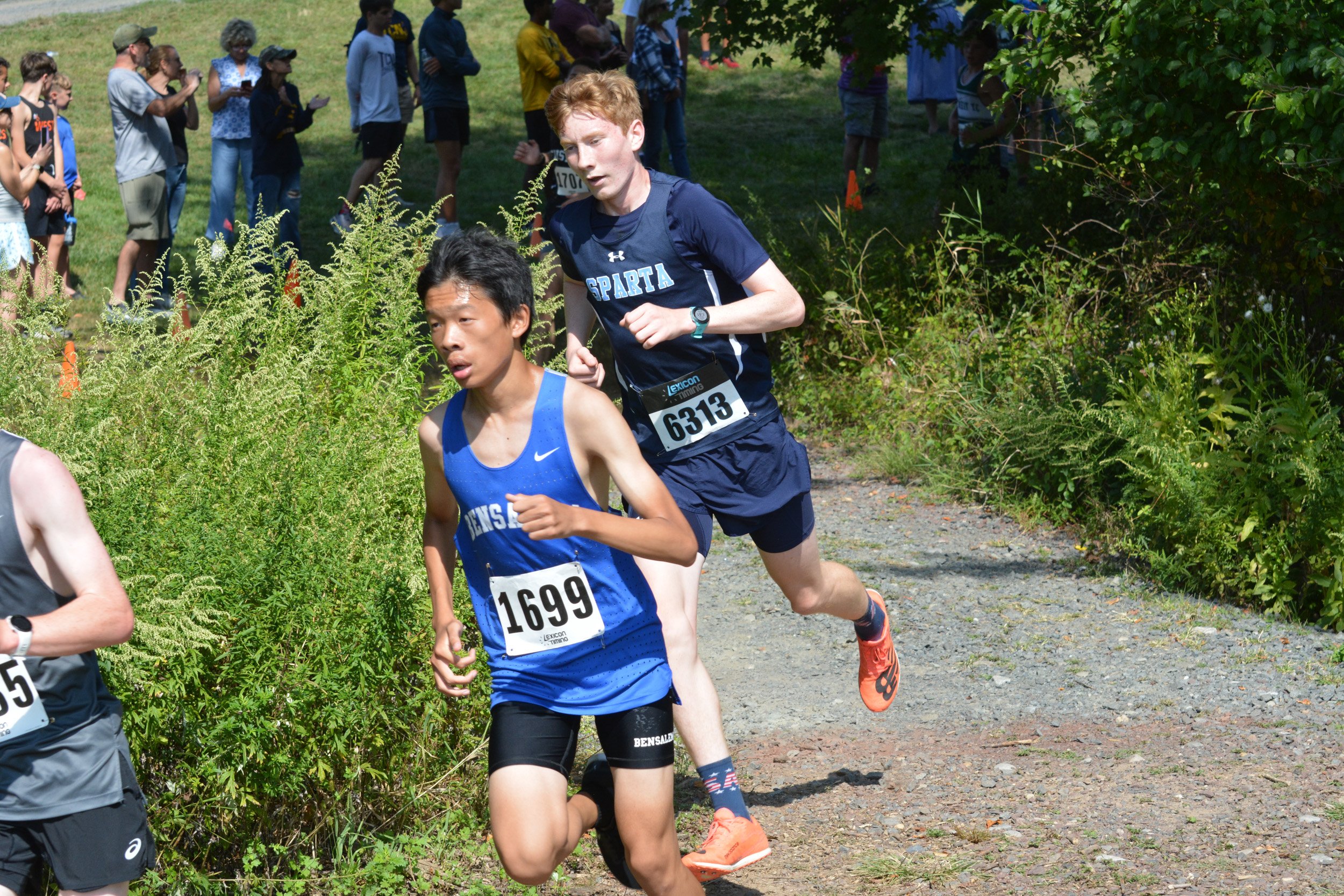 TCNJXCInvy2025_VarBoysCourse_Small-100.jpg