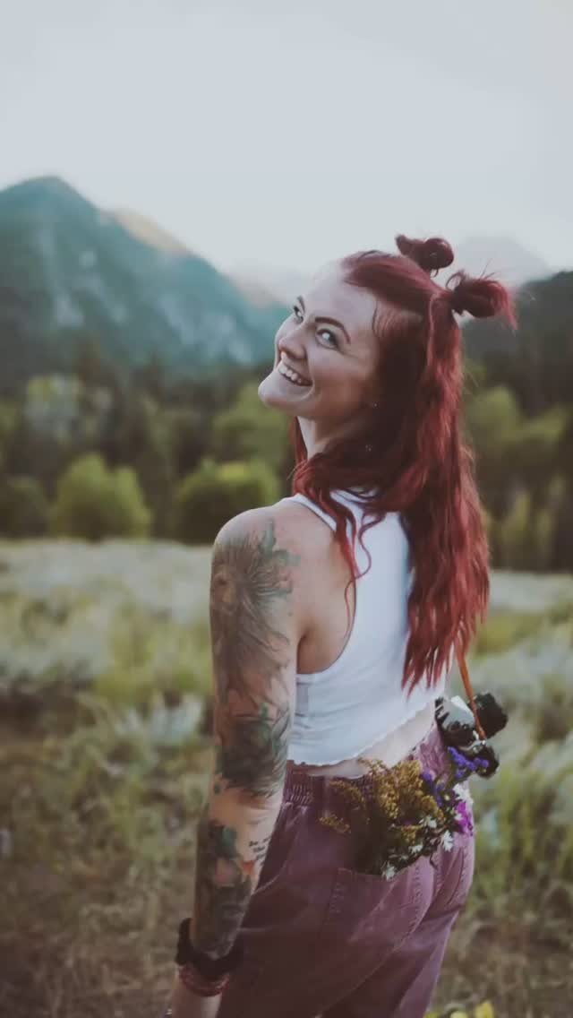 We are so excited to officially announce the return of @kaelynlarsee for our 3rd annual Connect Retreat this September 4th-7th, 2025 in the Pocono Mountains ✨
Kaelyn is a soul-led photographer who captured our essence through creative photography a
