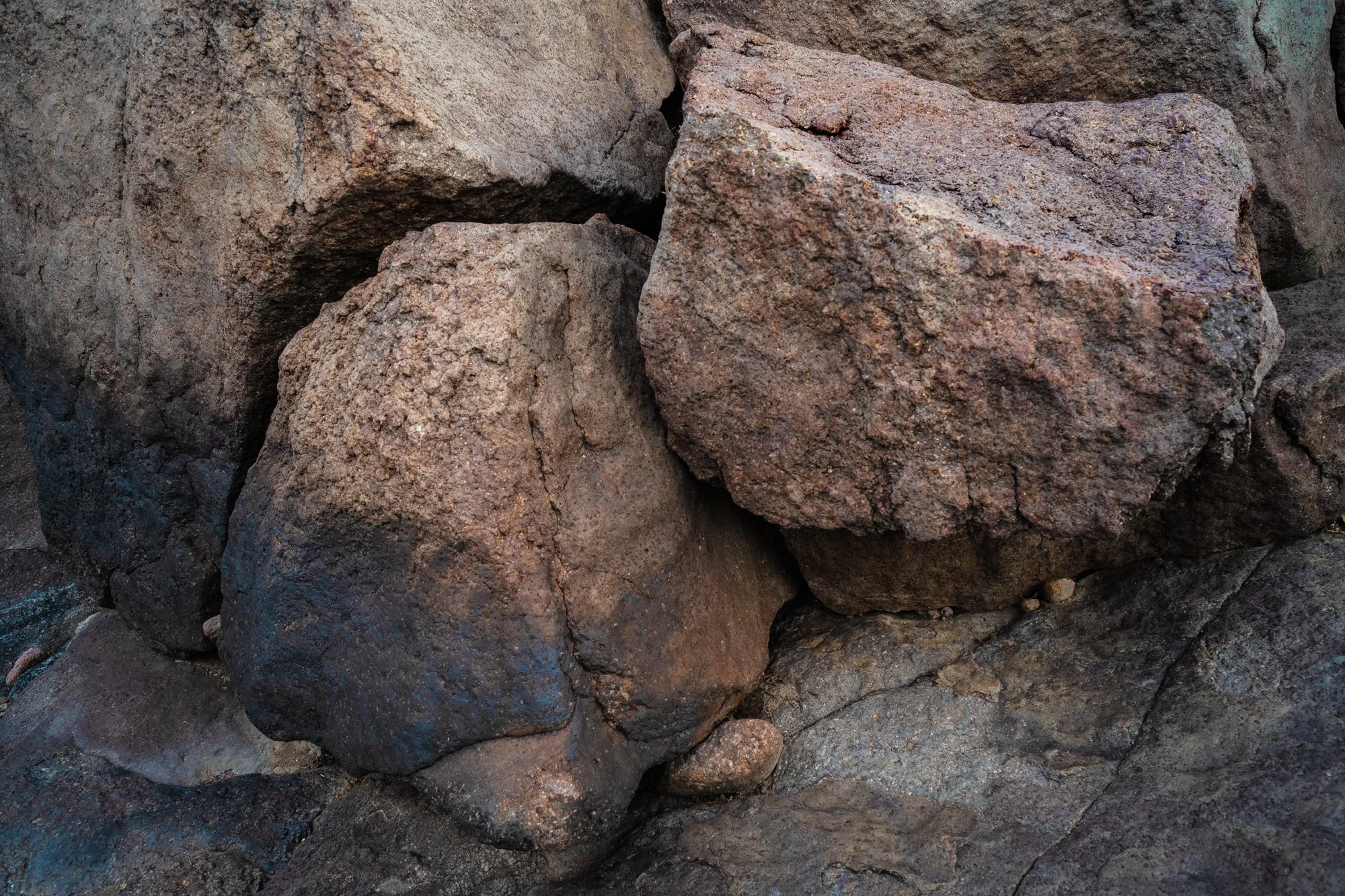 Boulders , Limpia Creek 4737