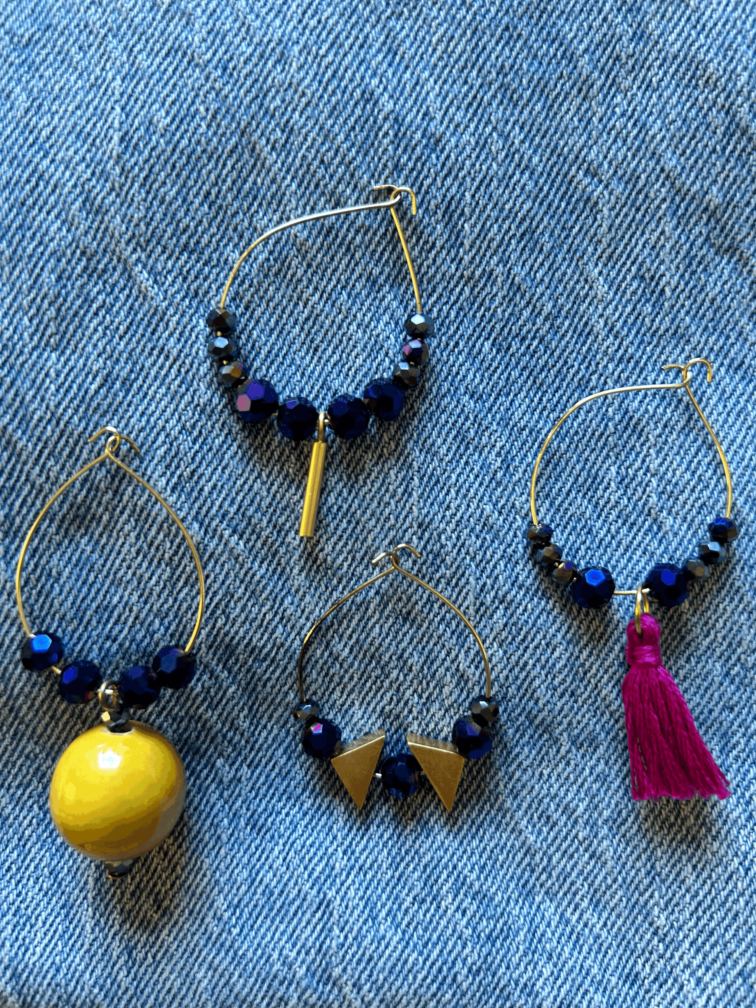 "Maxine" wine charms