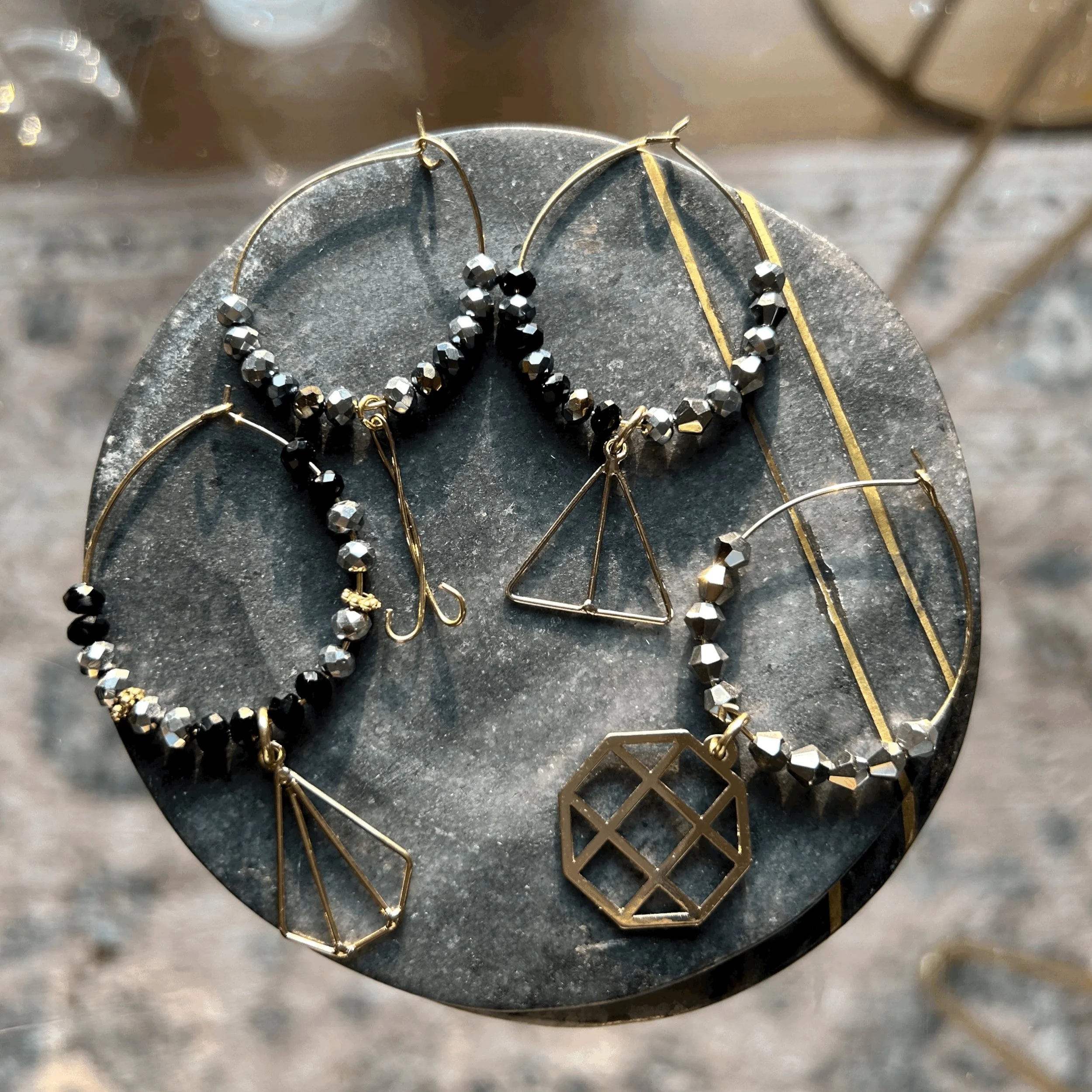 "Modern Edge 4" wine charms