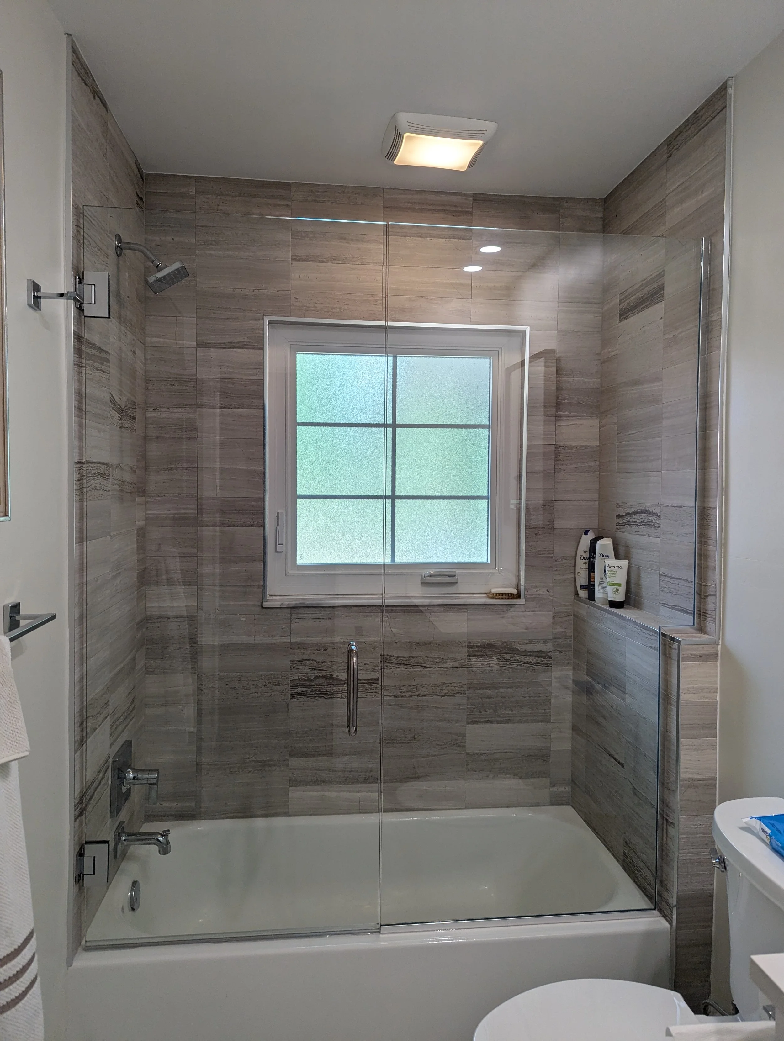 Frameless Shower Glass Enclosure on Tub