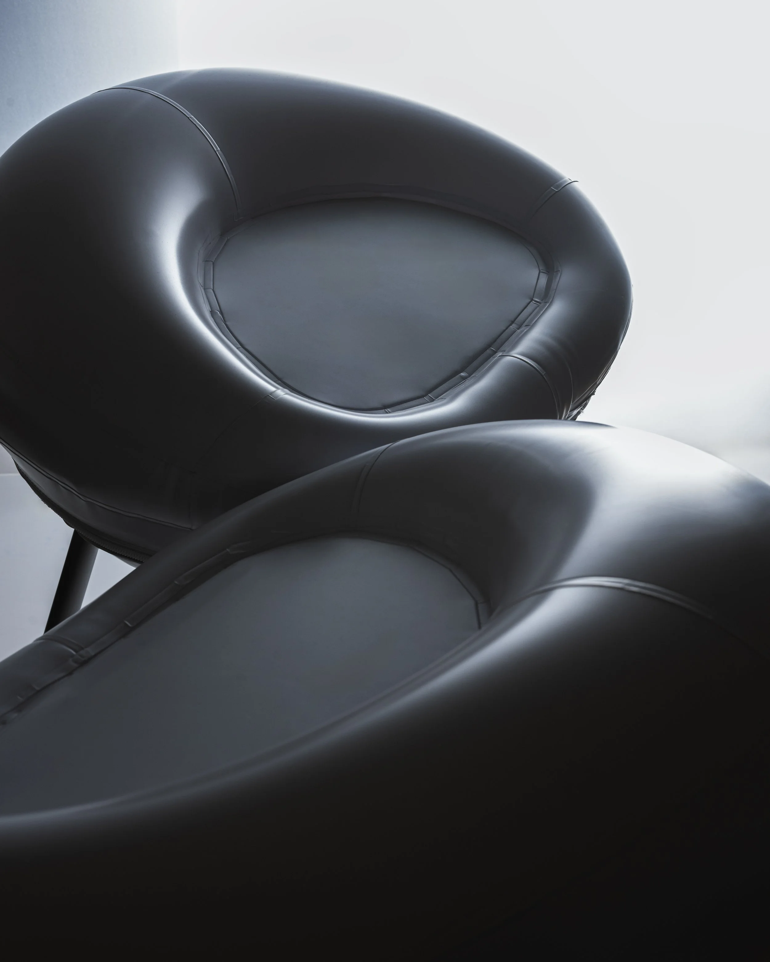 251024_BLCN_BubbleChair0179 copy.jpg