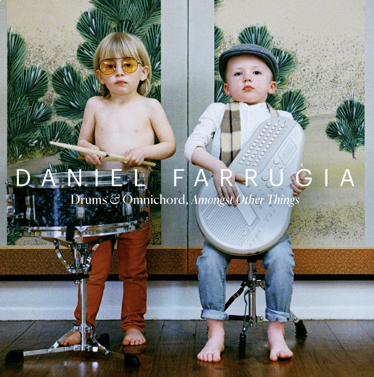 Daniel Garrugia Ft. James Gilligan

Daniel Farrugia: drums, omnichord, percussion, James Gilligan: moog taurus

