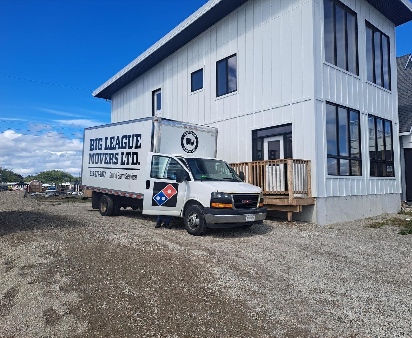 Big League Movers and Domino&rsquo;s pizza have teamed up for another year! We are happy to offer a free large pizza to 40 clients a month! These areas include Cambridge, Kitchener, Waterloo, New Hamburg, and Paris, Ontario. 

Thanks so much to Sande
