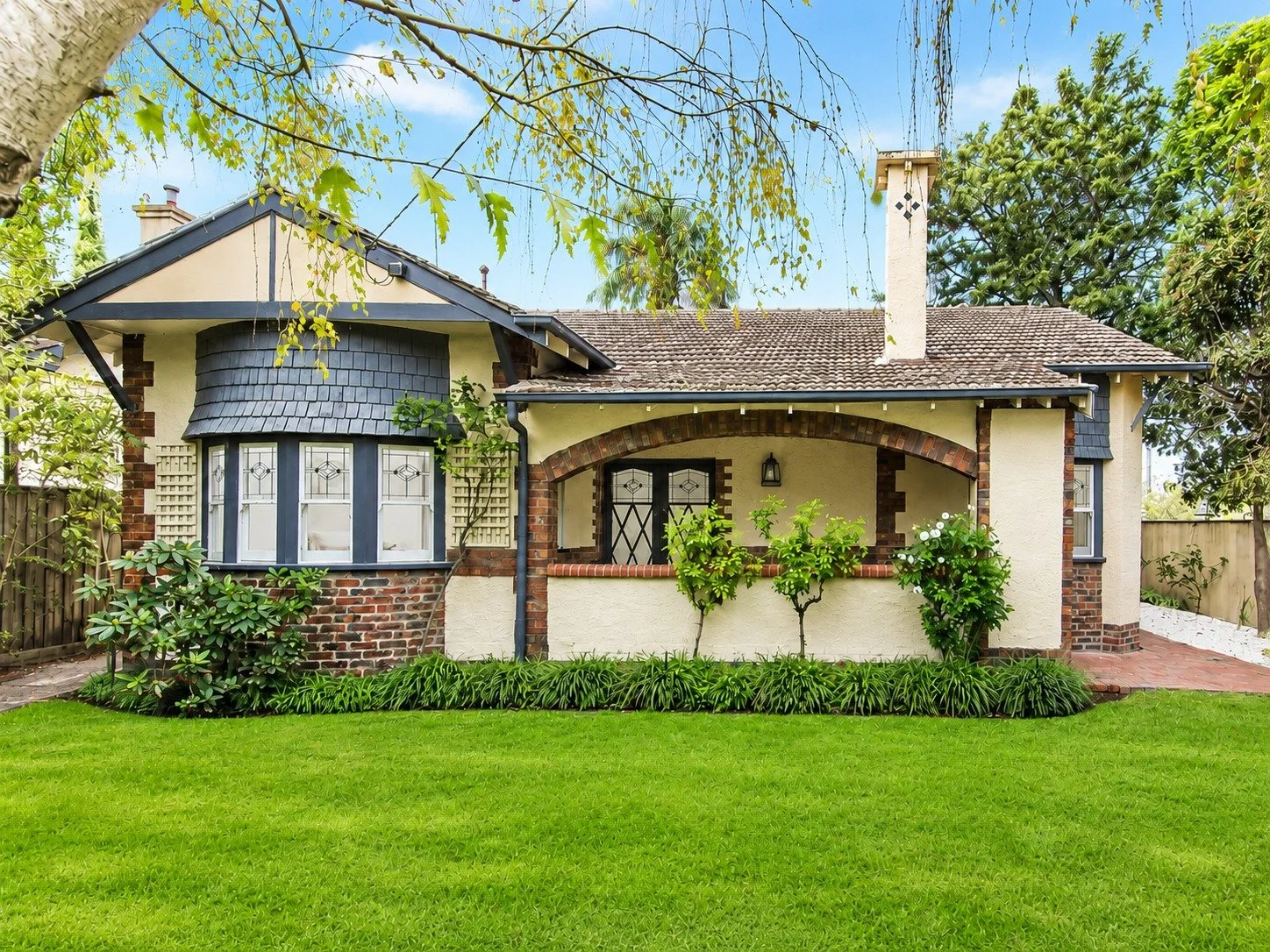 Congratulations to Nic and Erica on the purchase of their beautiful new home.

You have both been fantastic clients to work with throughout the finance application, and it has been a real pleasure helping you through from pre-approval to settlement.
