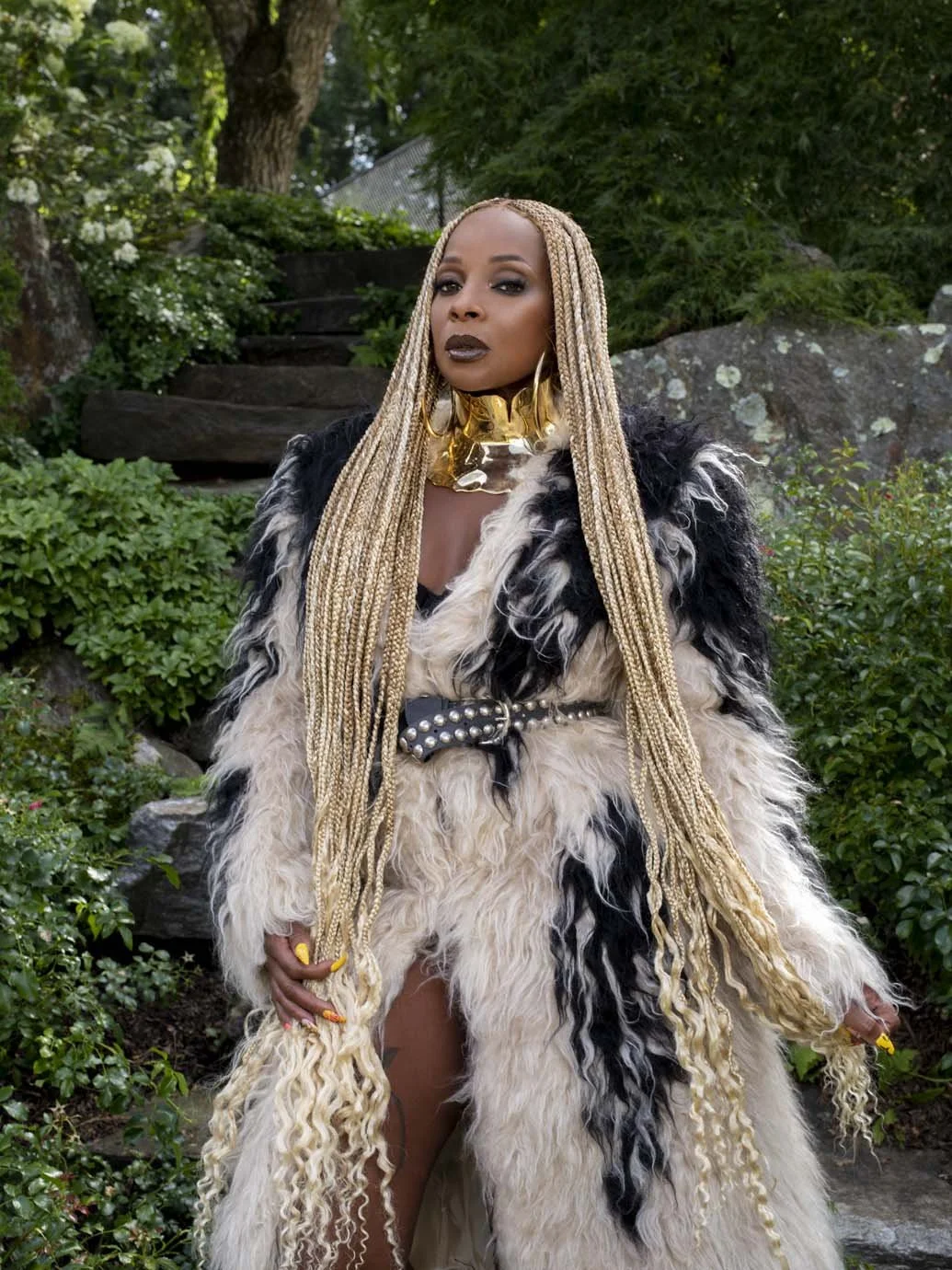 maryjblige-wears-sterlingking.jpg