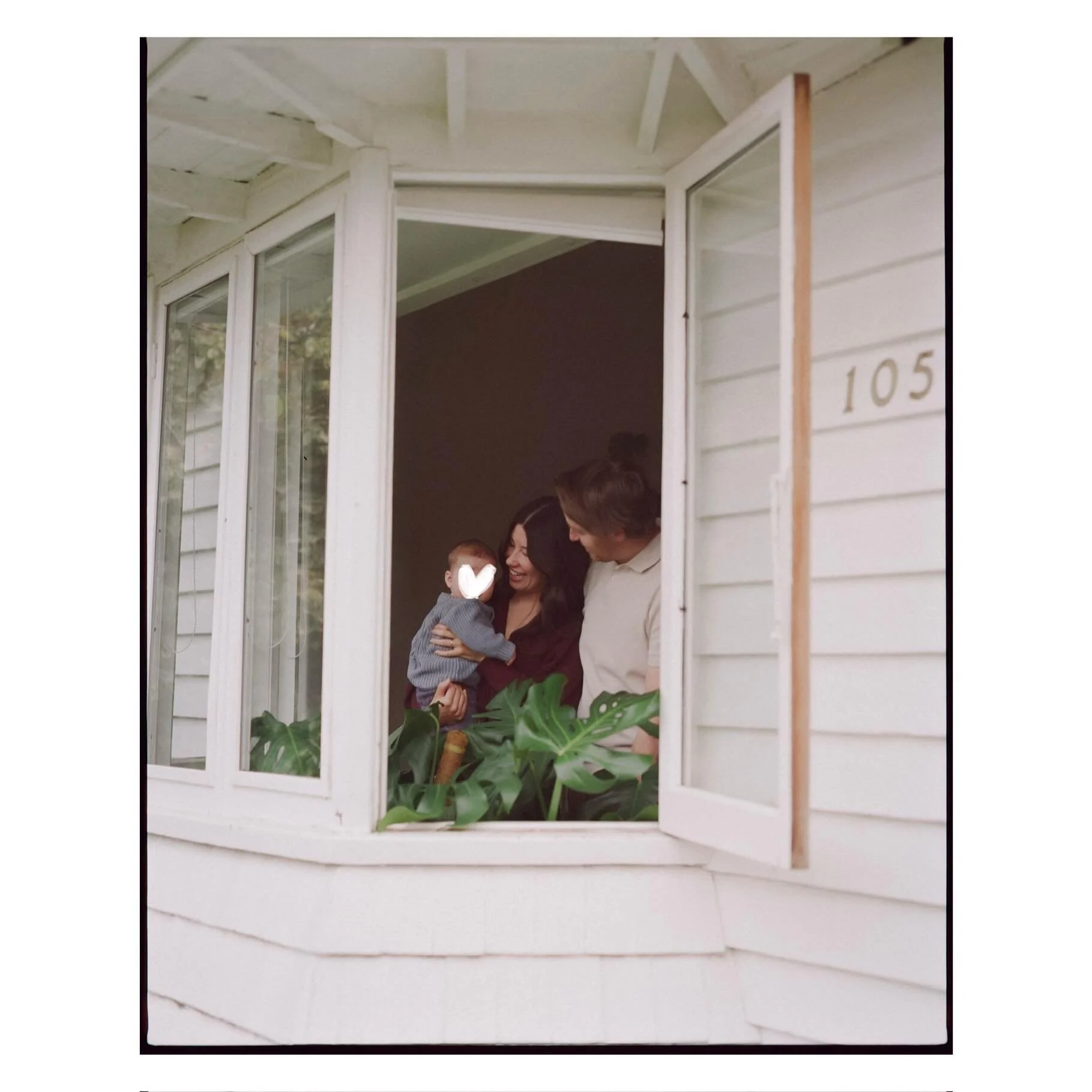 Family photography in Ballarat on analogue film ✽ 

A quiet morning at home with gorgeous Momo, Heath, &amp; Ken

I adore photographing families at home. No pressure to perform, settling into regular rituals and the rhythm of the morning. Cuddles on 
