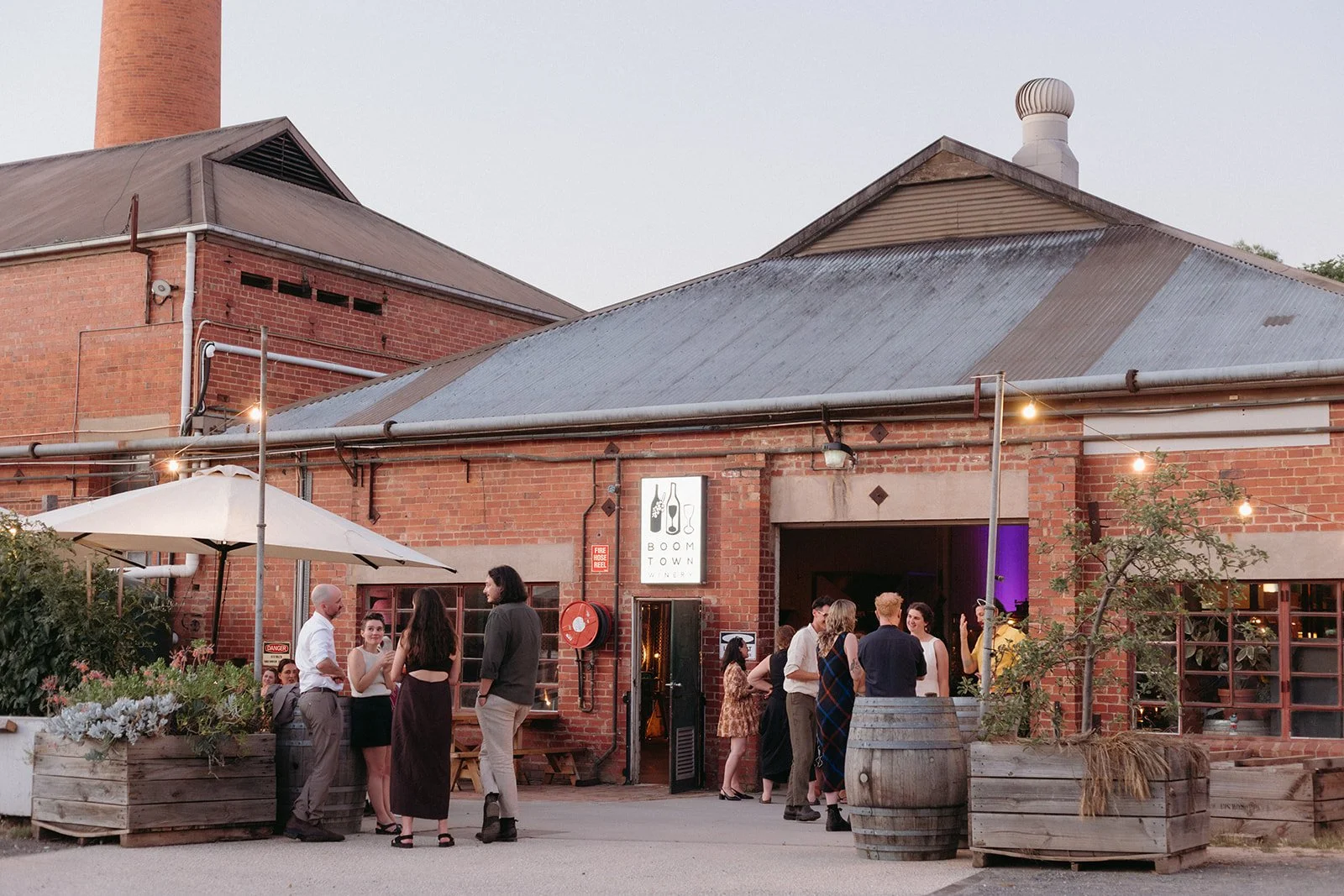 Relaxed winery wedding at Boomtown Wine Central Victoria
