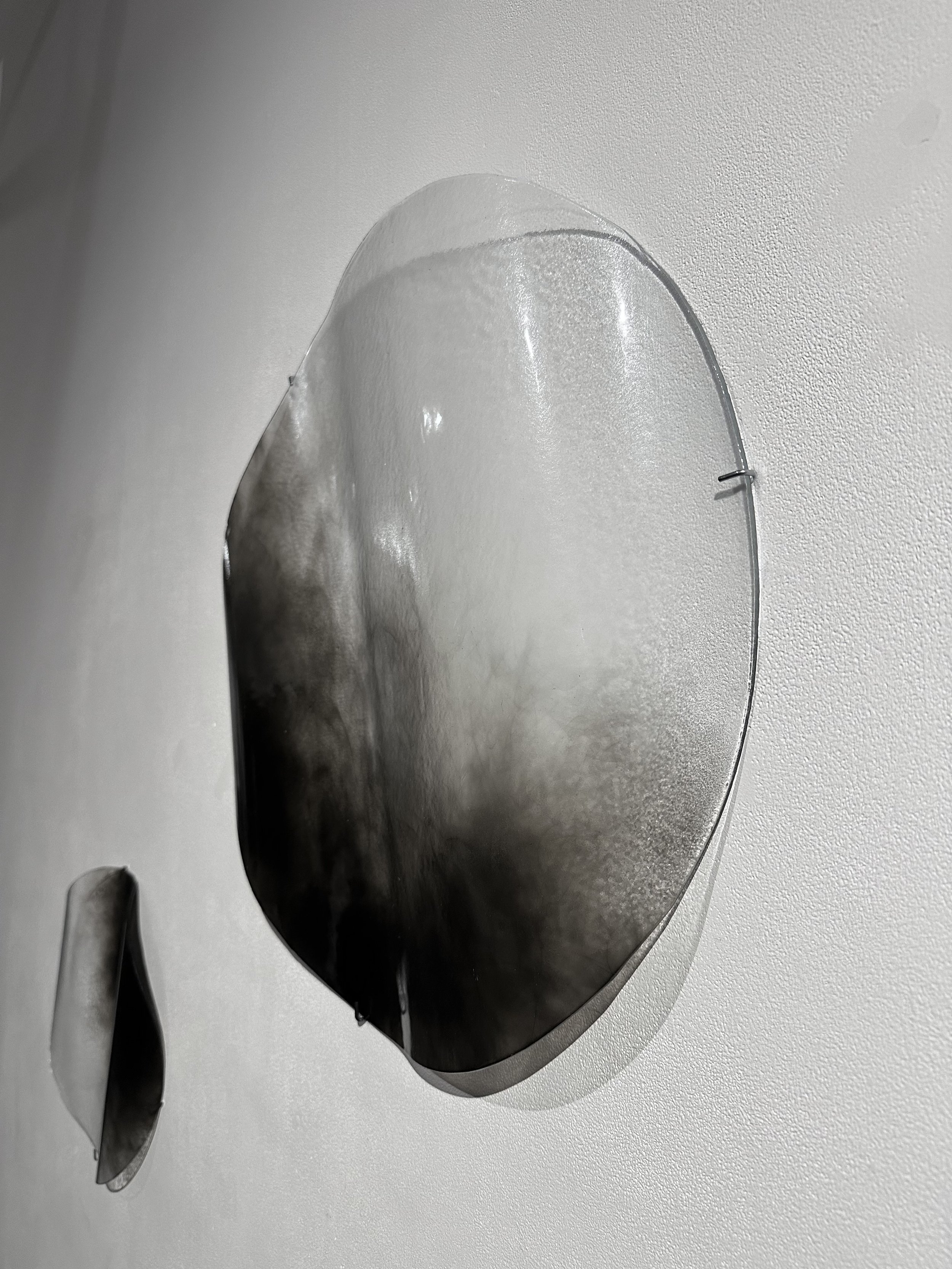 Ondulations, 2024 - Soot on glass - 30 cm x 30 cm x 10 cm : 1,200$ CAD - 50 cm x 50 cm x 15 cm : 1,900$ CAD - Photo: Michael Patten
