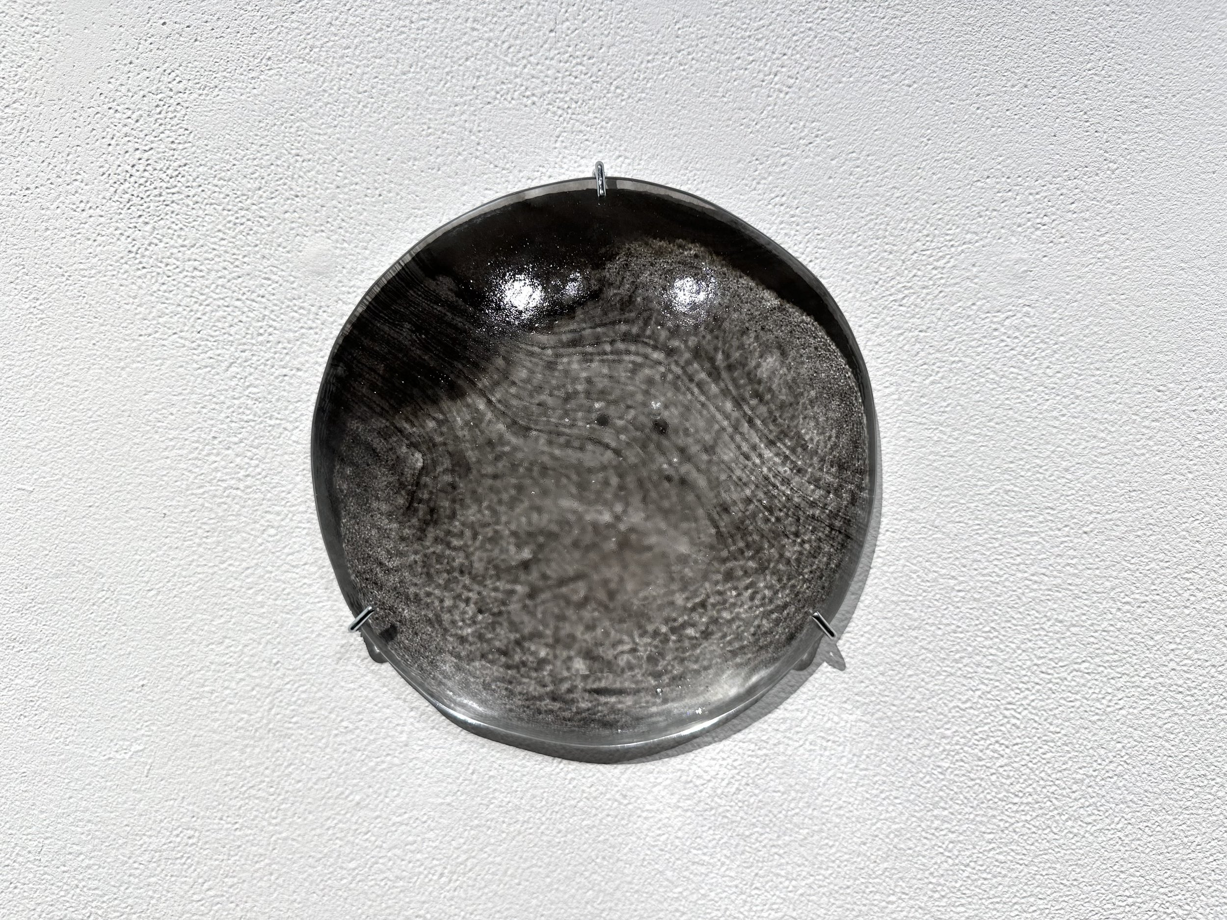 Parcelles, 2024 🔴 VENDU/SOLD - Glass, river water and India ink on Yupo paper - Photo: Michael Patten