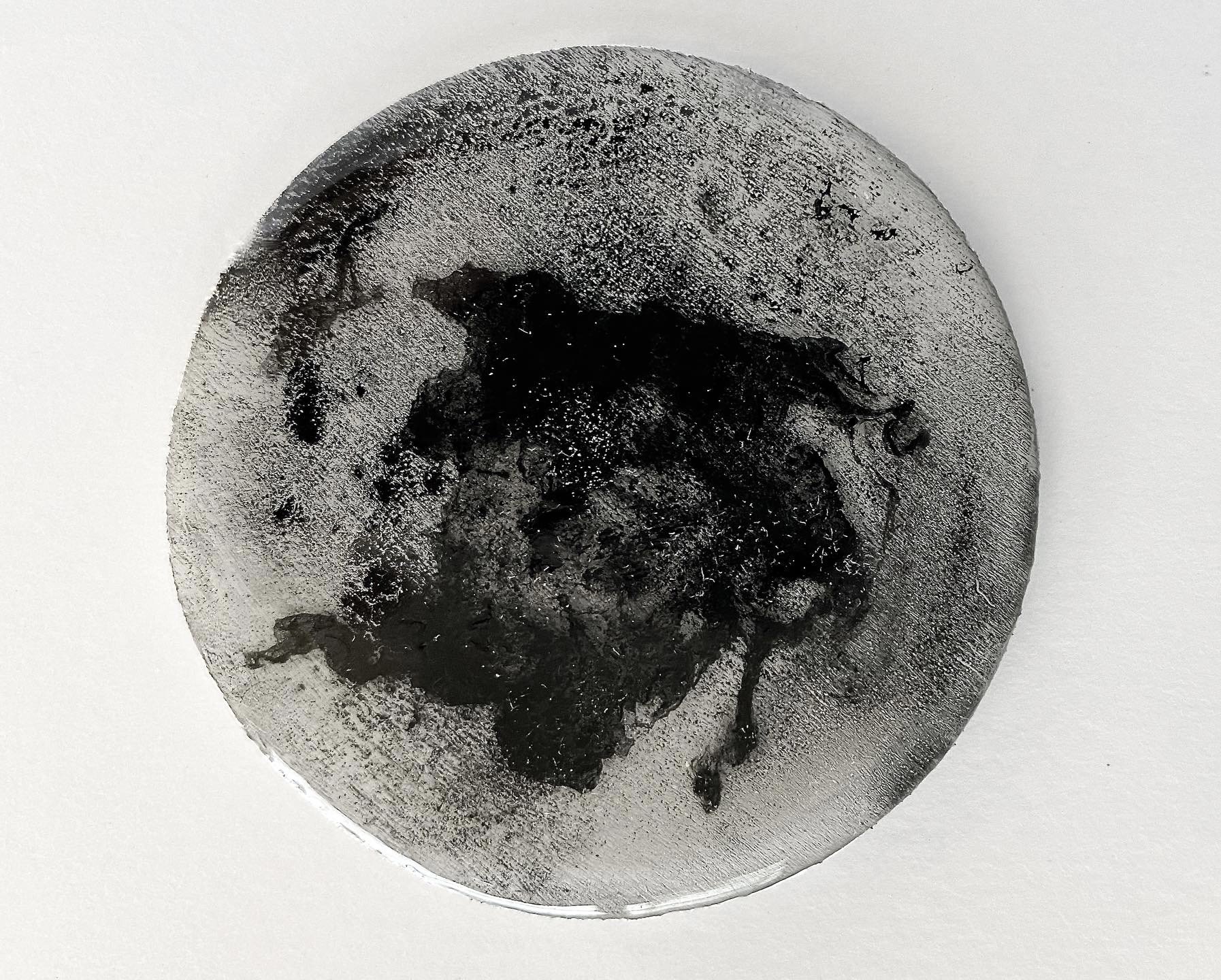 Liquified (EGG Gallery project), 2021 🔴 VENDU/SOLD
India ink ans Epoxy on wood - 2’’ X 2’’