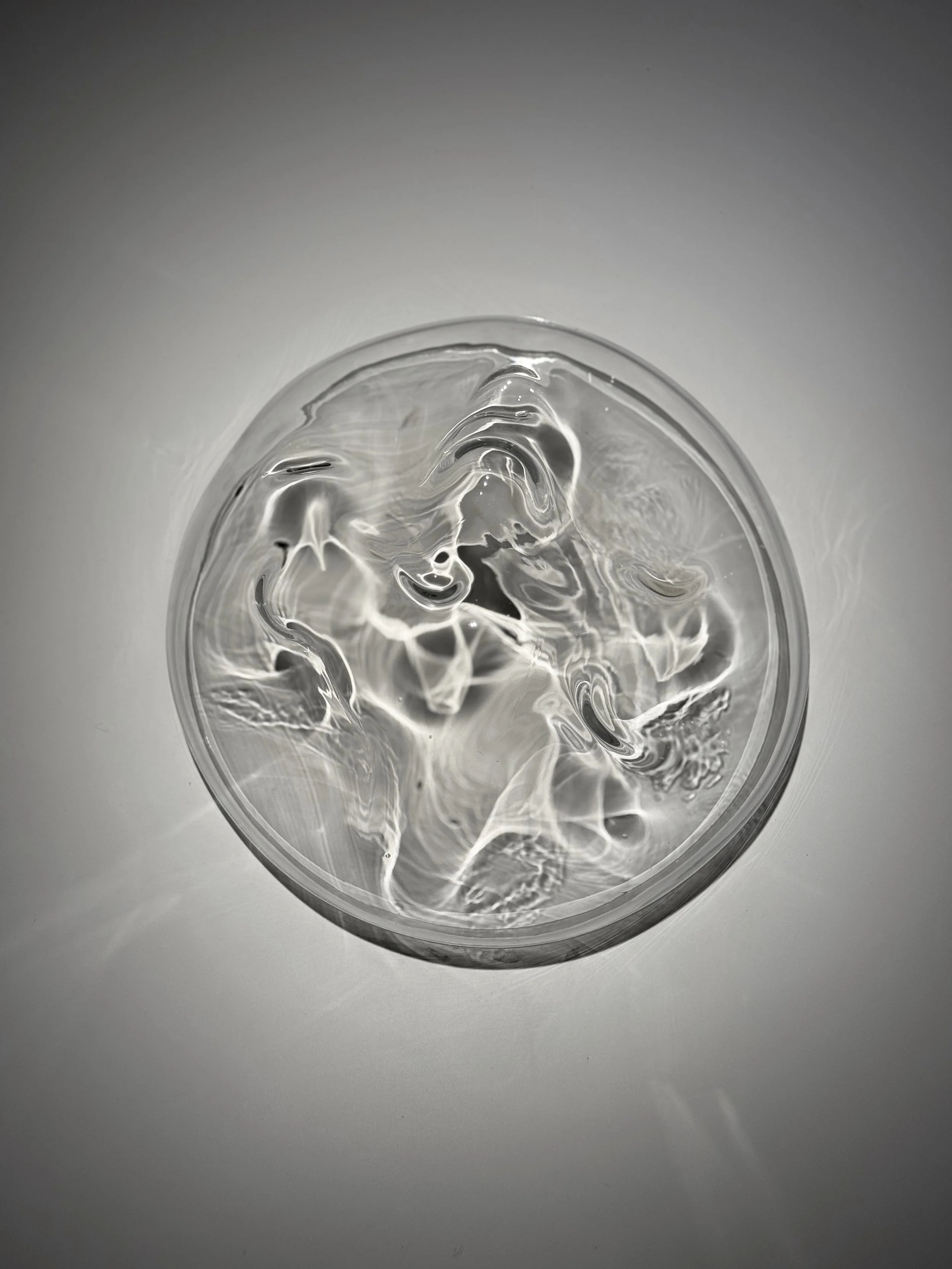 Par le souffle, 2025 (1 à 9),
Emy Gagnon Gélinas, Verre soufflé | Blown glass, En collaboration avec l’artiste verrier Dylan Duchet | In collaboration with glass artist Dylan Duchet, 15 cm - 41 cm × 15 cm - 41 cm × 8 - 20 cm, 500$ - 750$ - 1,000$ CAD