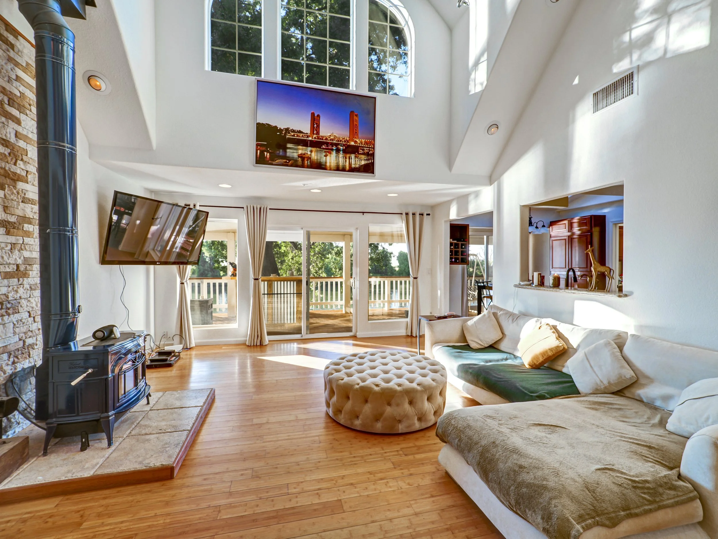 Northern California and environs, Sacramento, real estate photographer for real estate agents and agencies