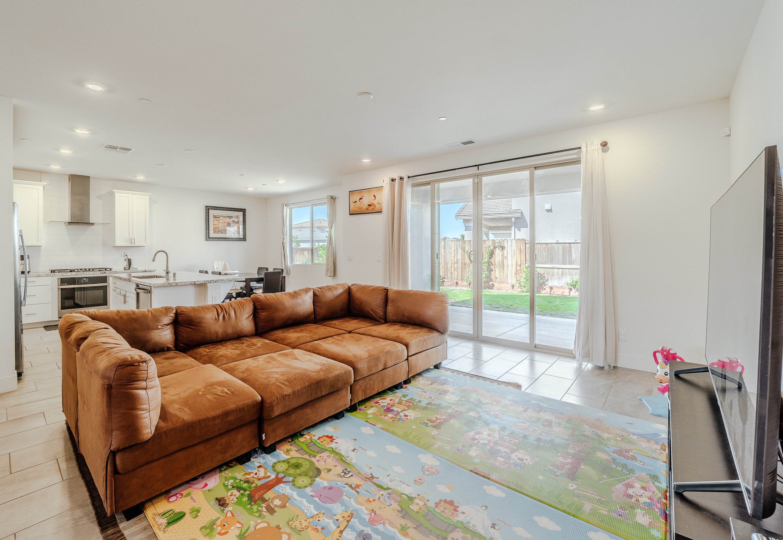Northern California and environs, Sacramento, real estate photographer for real estate agents and agencies
