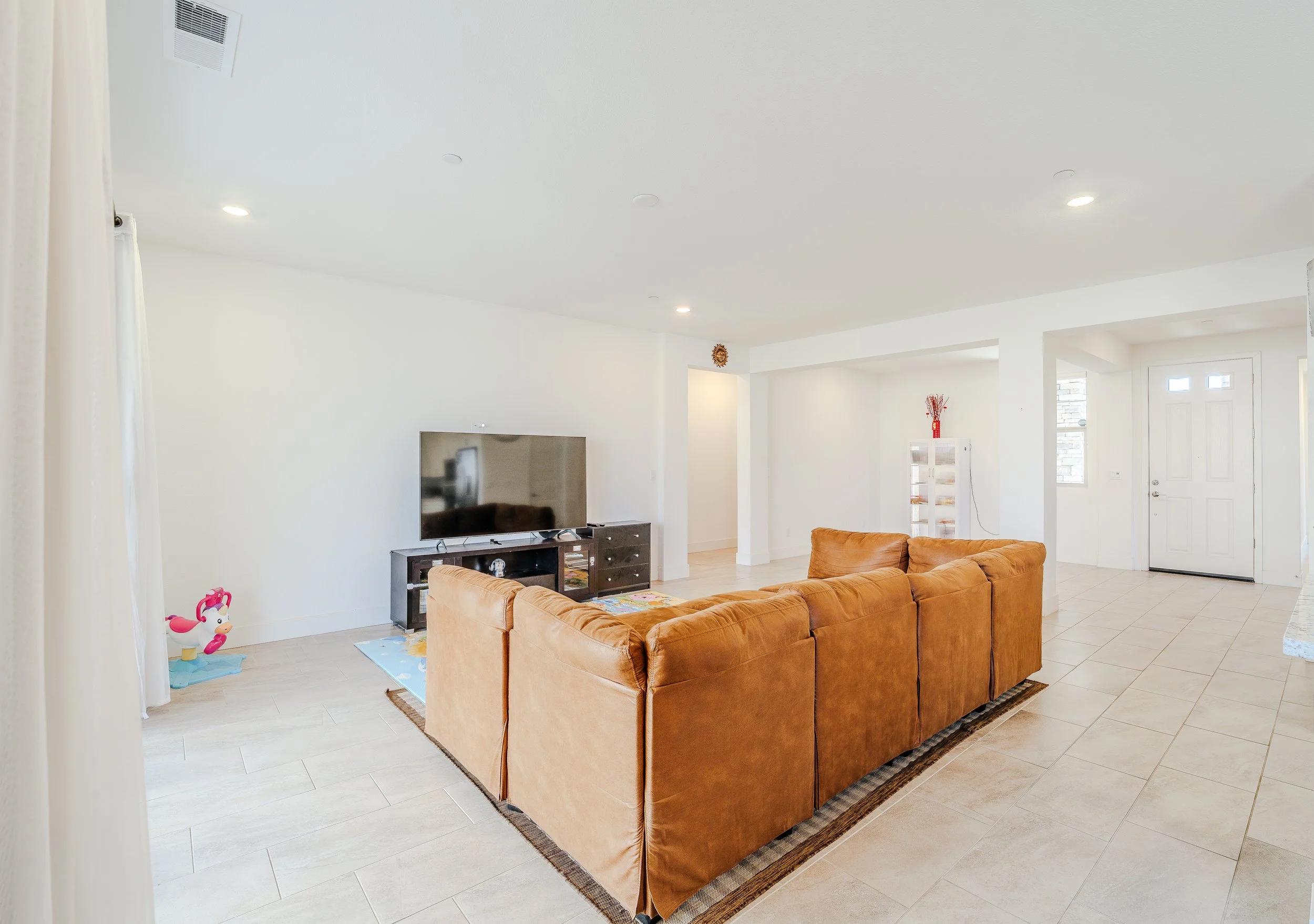 Northern California and environs, Sacramento, real estate photographer for real estate agents and agencies