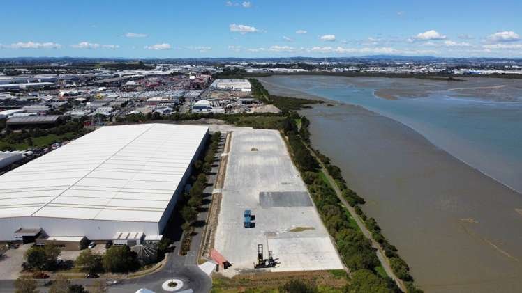 69 captain springs.jpg