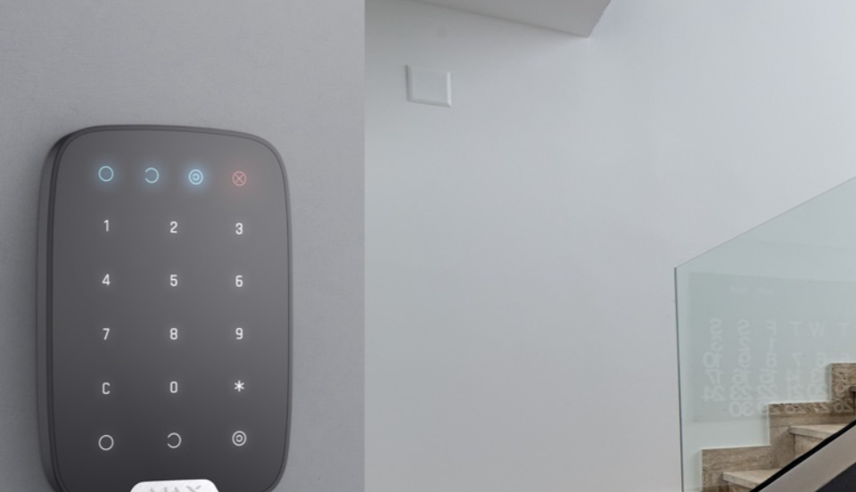 Alarm, CCTV Security, remote app ajax dsc paradox, smoke detector. photo on demand. keypad wireless