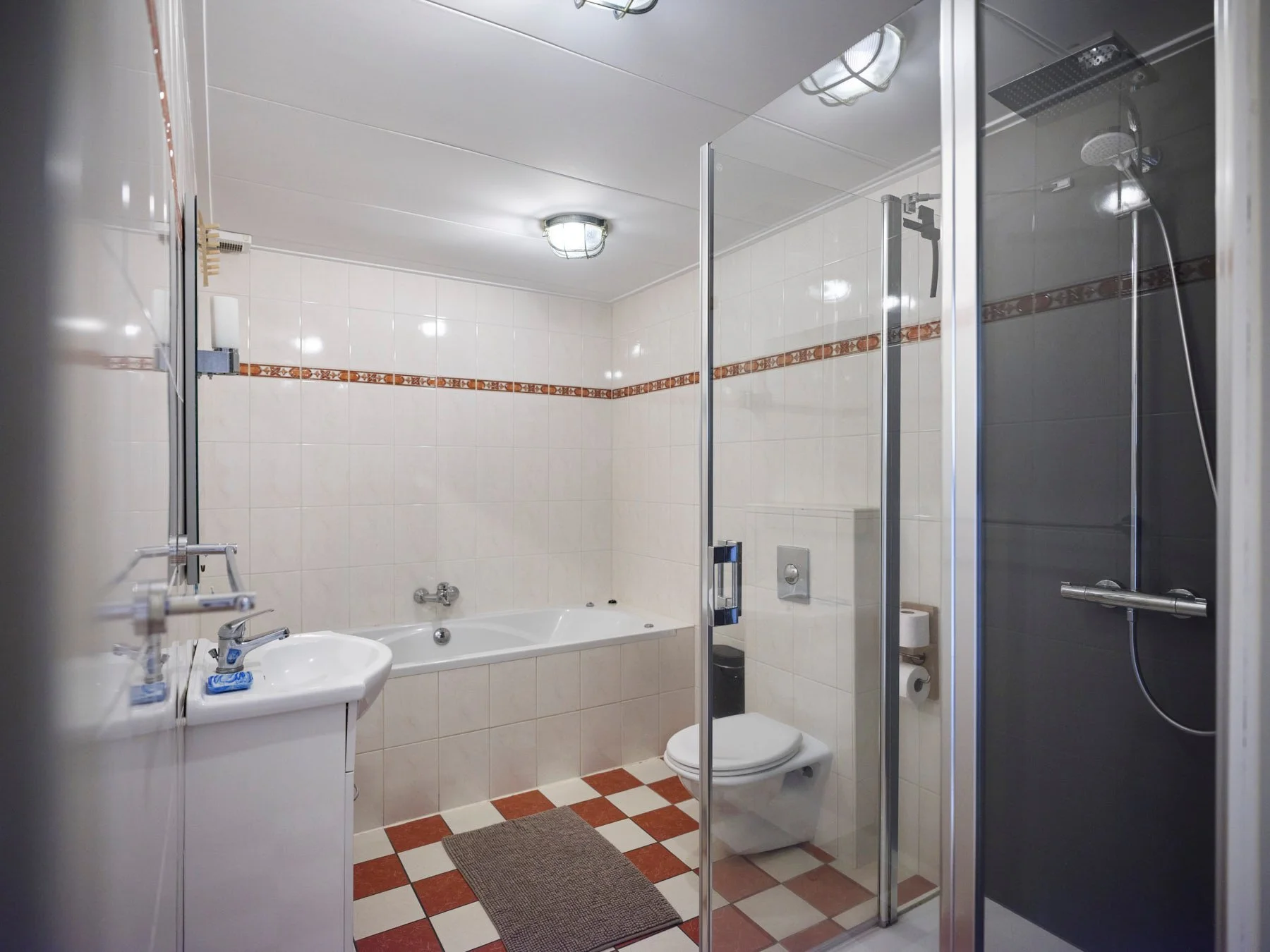 De-Waddenparel-1-badkamer-bad-0009.jpg