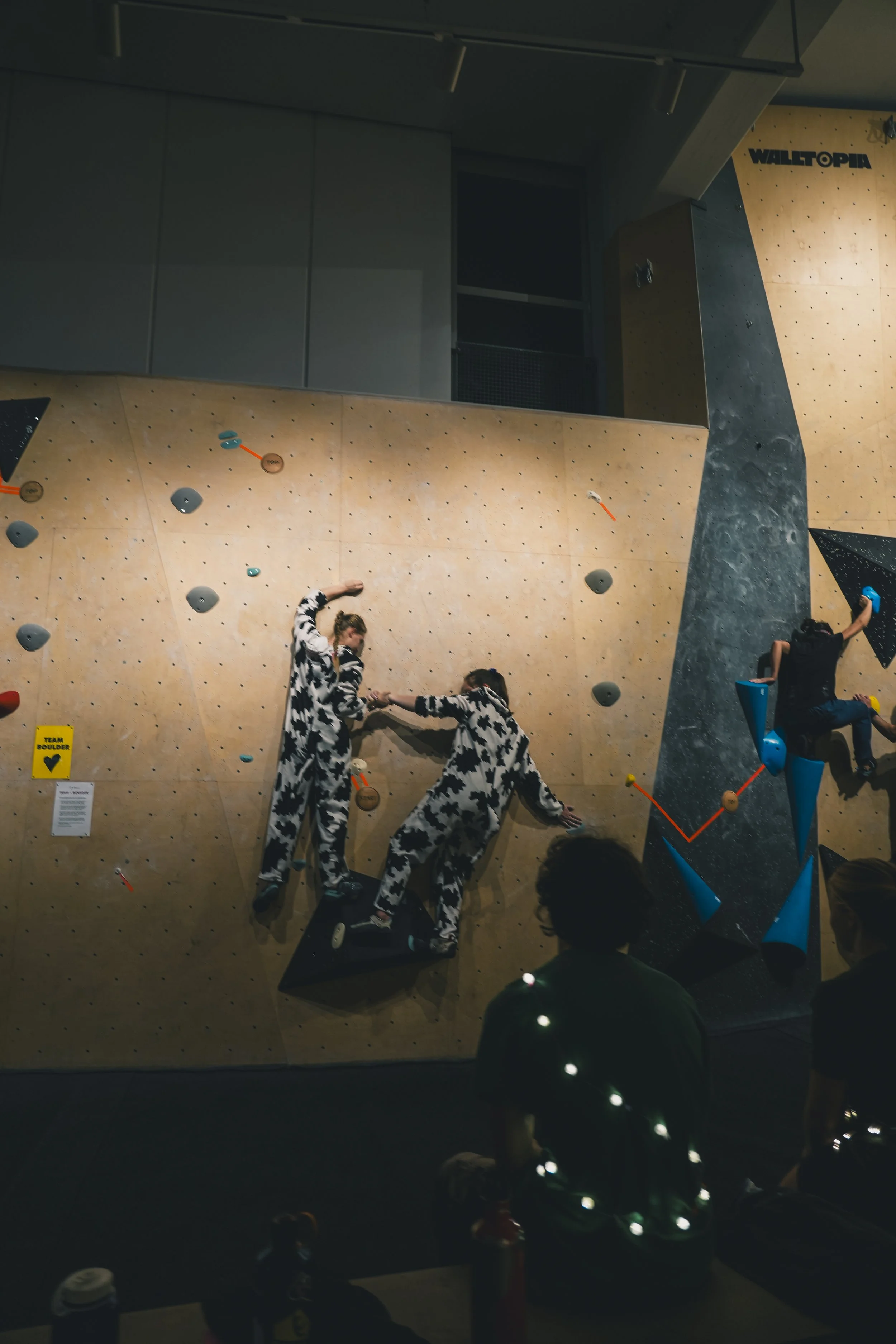 Elternbouldern-05040 Kopie.jpg
