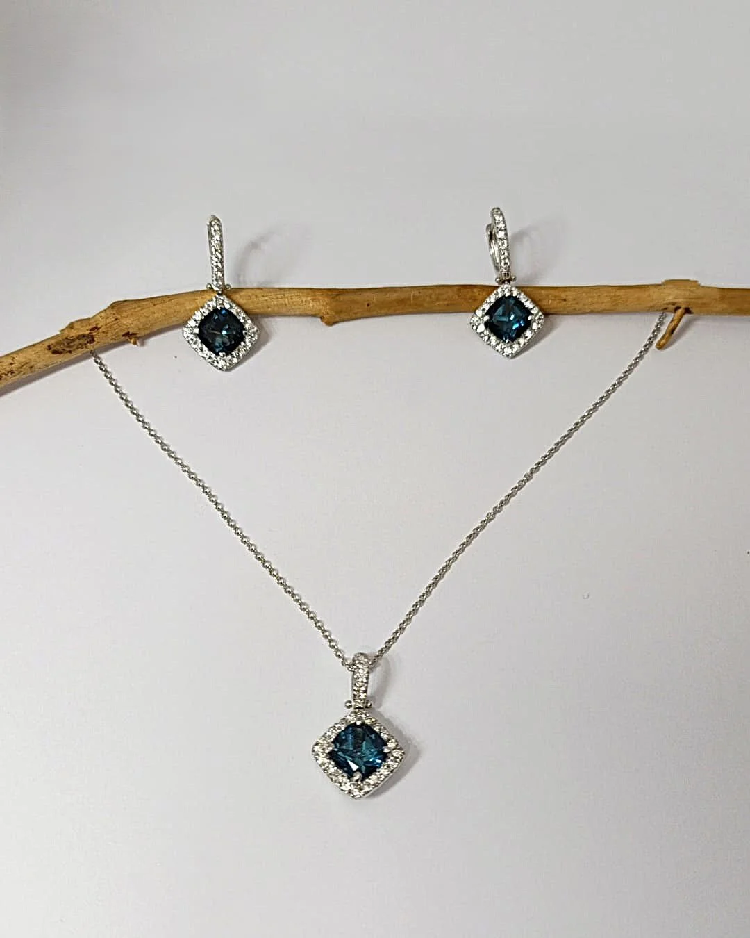 WhatsApp Image 2025-09-11 at 15.29.29 (4).jpeg