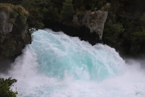 Rotorua to Huka Falls $164 per vehicle each direction.
Click the above photo to move to the booking page.