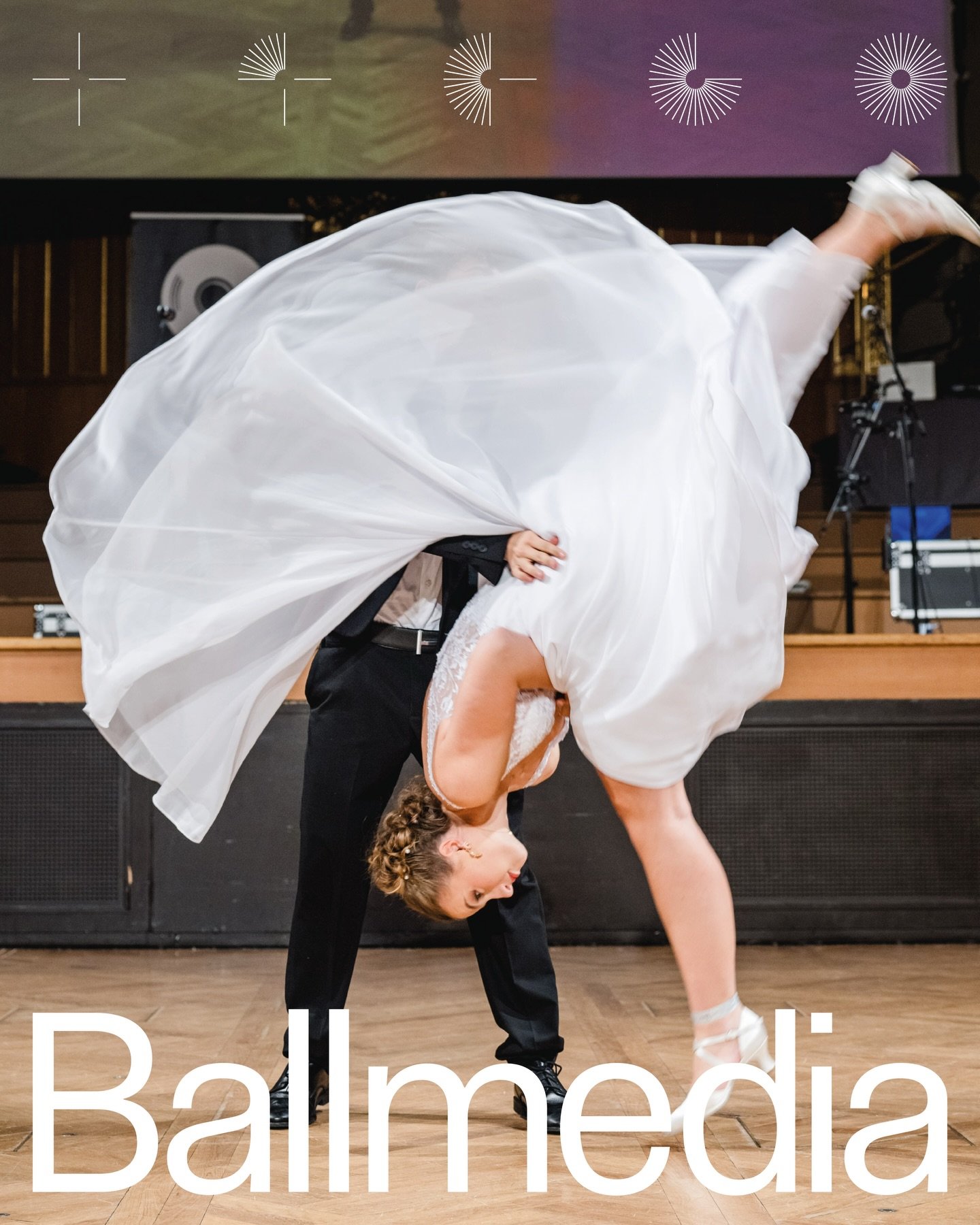 ✨ Polonaise beim Maturaball BG/BRG Lichtenfels
.
LICHTENFELS WORLDCUP: DAS GROSSE FINALE ✨
.
Elegante Moves, strahlende Gesichter und G&auml;nsehaut-Momente mit der @tanzschule_schweighofer 💃🕺