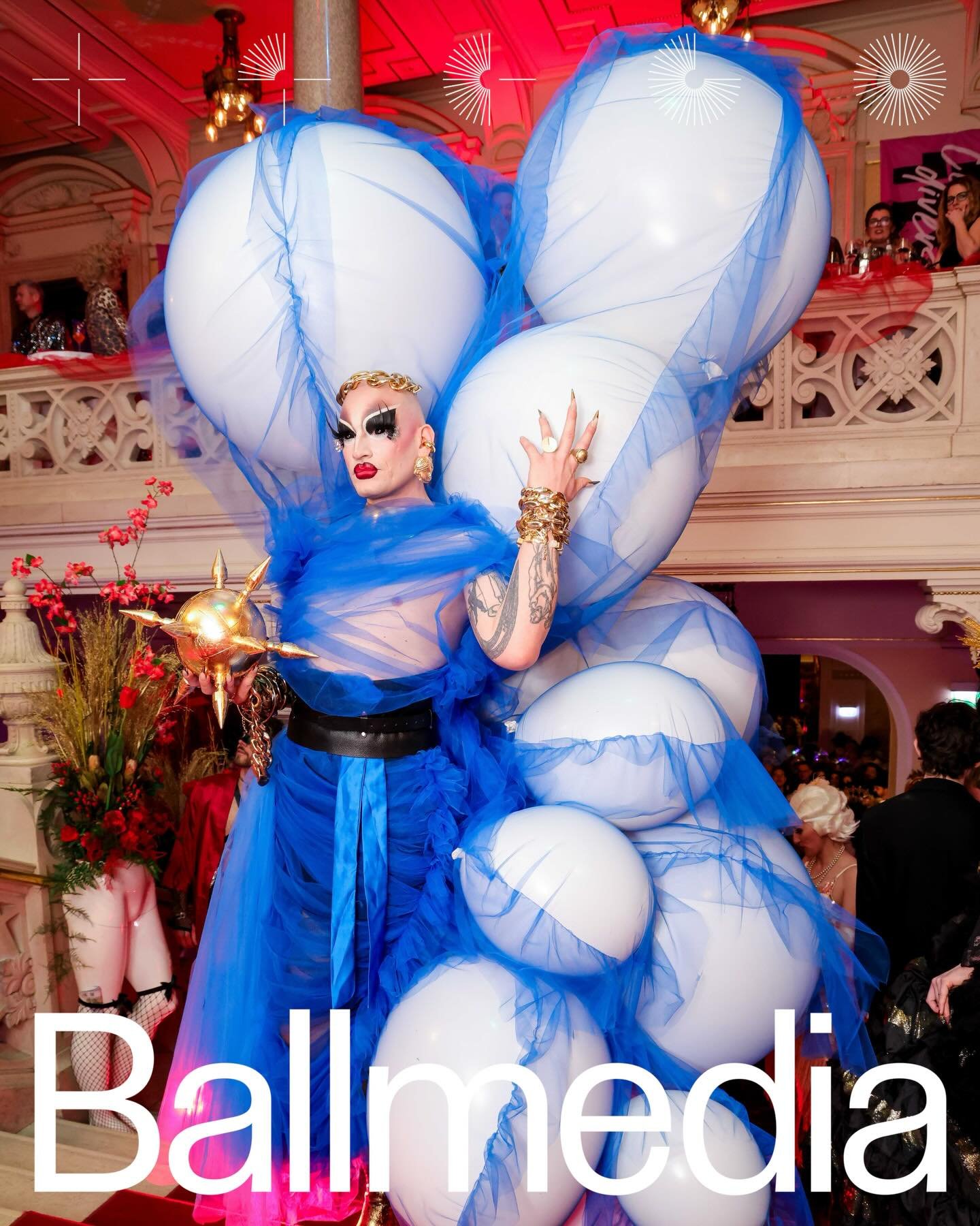 Der Grazer Tuntenball lie&szlig; letzten Samstag den Grazer Congress wie schon viele Male zuvor wieder in buntesten Farben, au&szlig;ergew&ouml;hnlichsten Outfits und einer geh&ouml;rigen Prise Glamour erstrahlen!

Unter dem Motto &bdquo;Grand Bordel