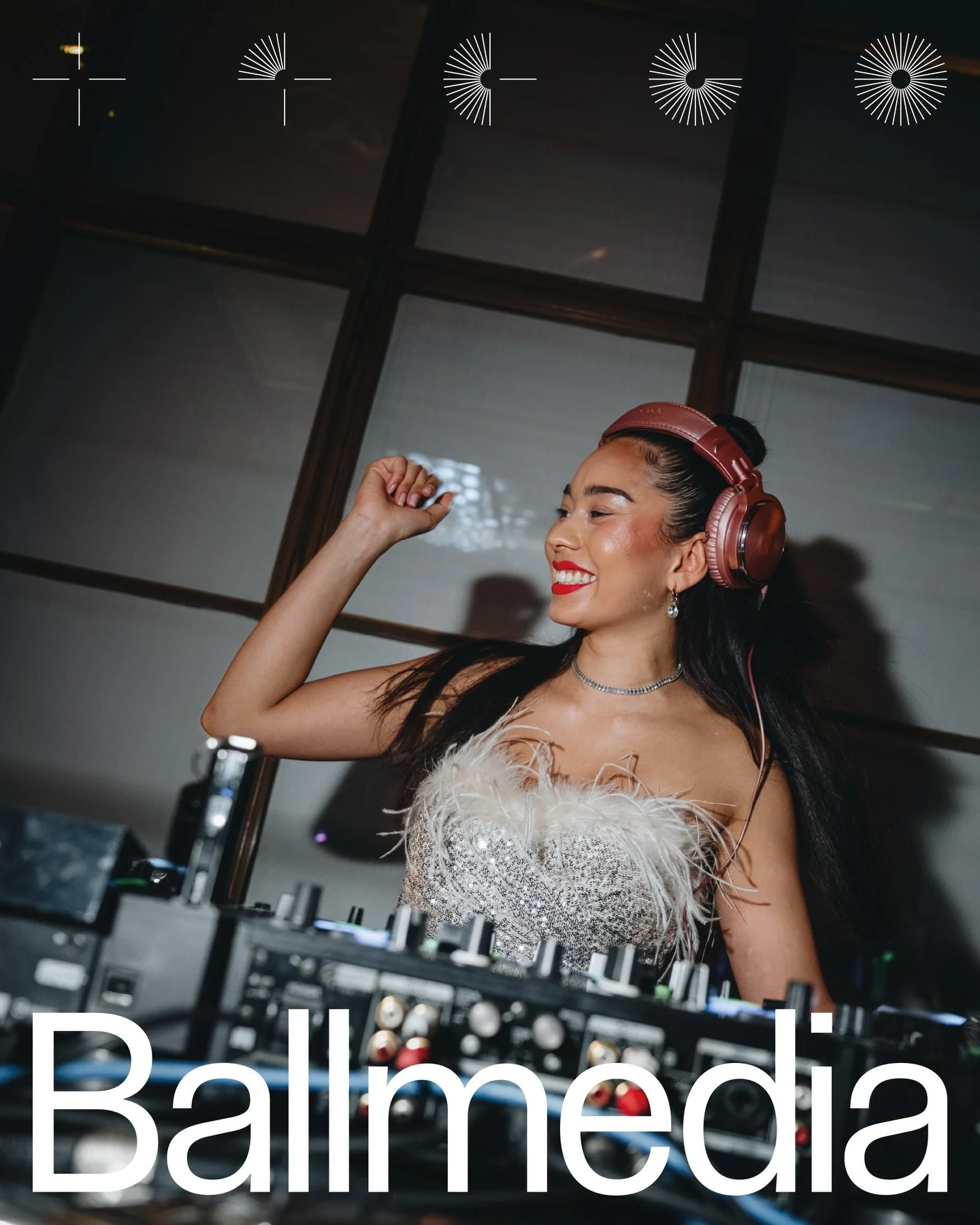 WIEN &ndash; BALLKULTUR TRIFFT URBANE KULTUR
.
Wien gilt als Ballhauptstadt der Welt &ndash; und mitten in dieser traditionsreichen Kulisse setzt der Wiener HipHopBall ein besonderes Zeichen.
Seit &uuml;ber einem Jahrzehnt verbindet der Ball klassisc