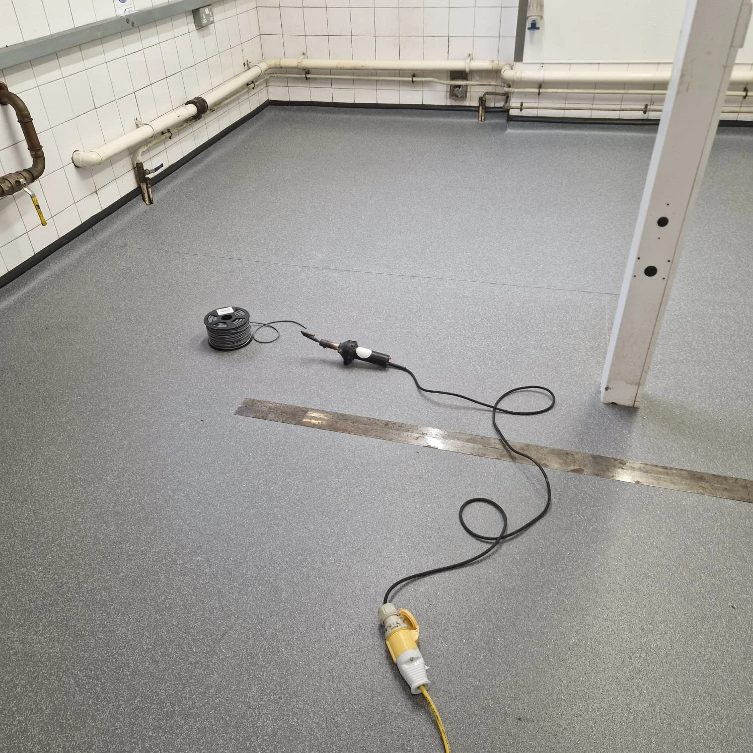 Work in progress - Kitchen pub in Sutton