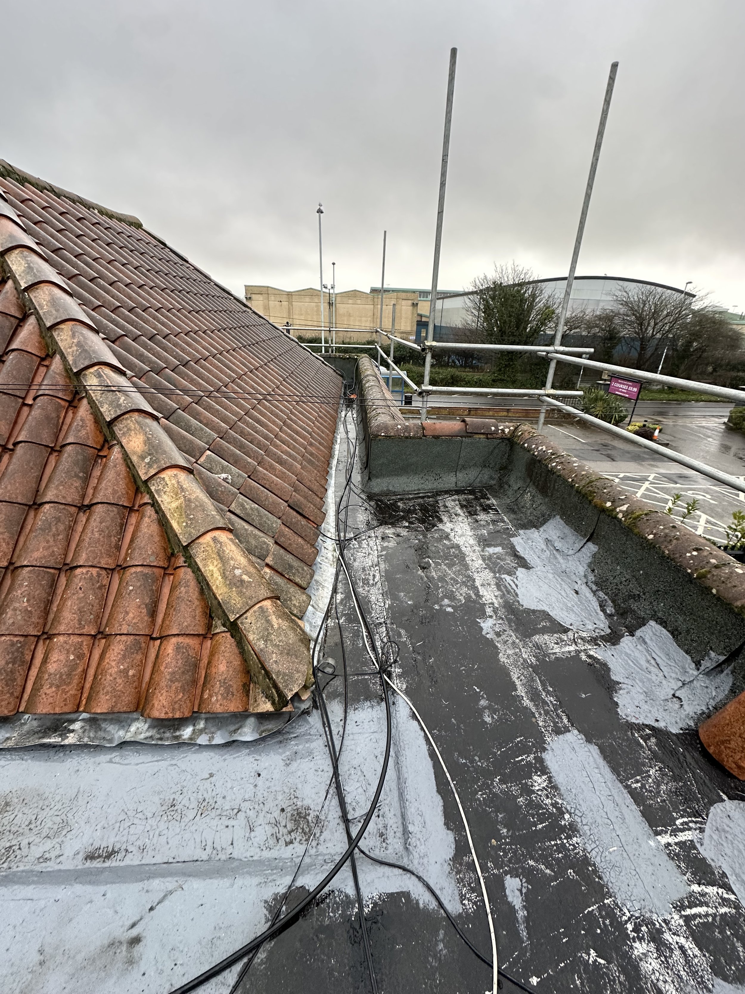 Leaky pub roof Worthing before being fixed