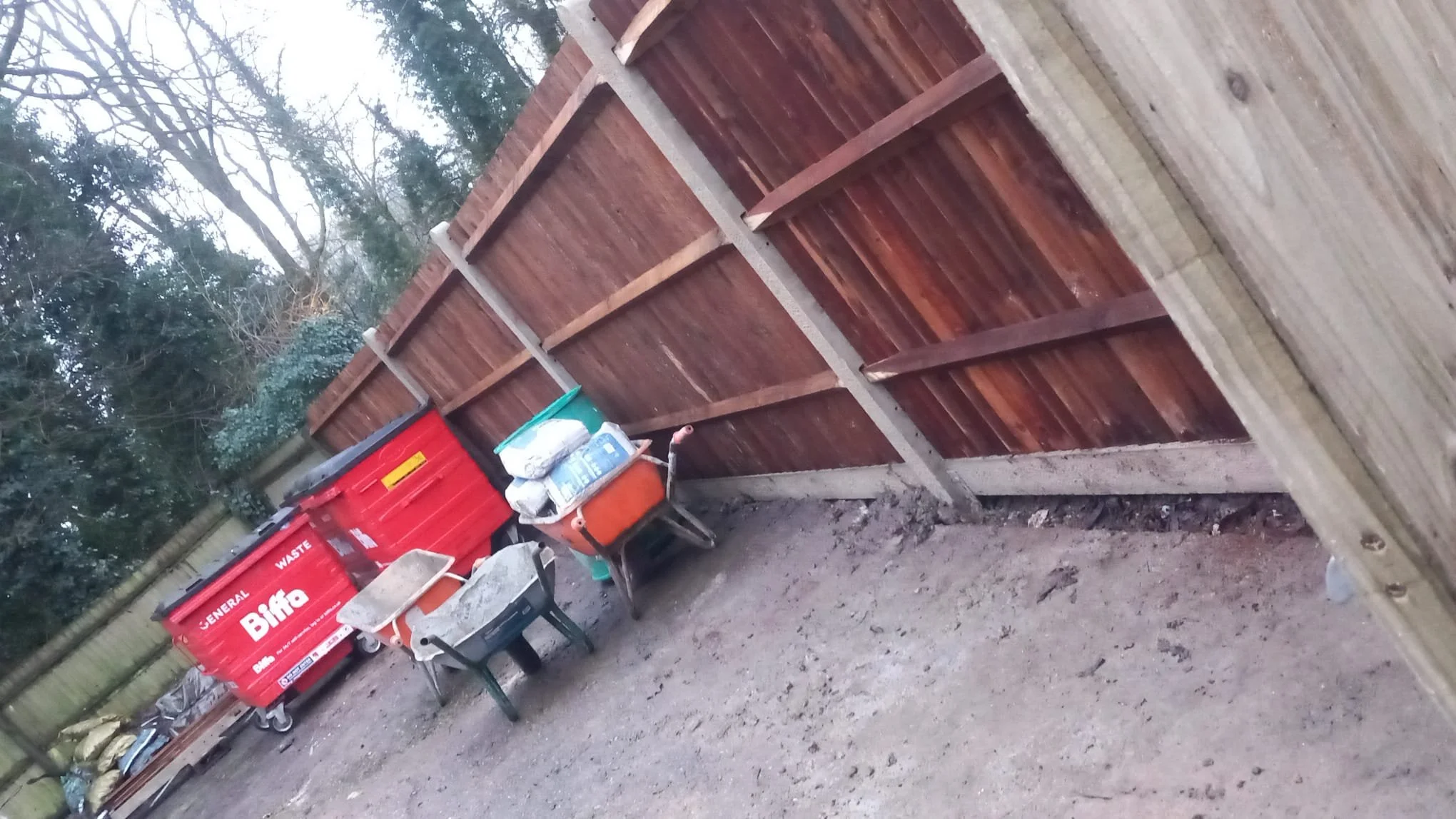 New fencing and gate installed at a Surrey pub 