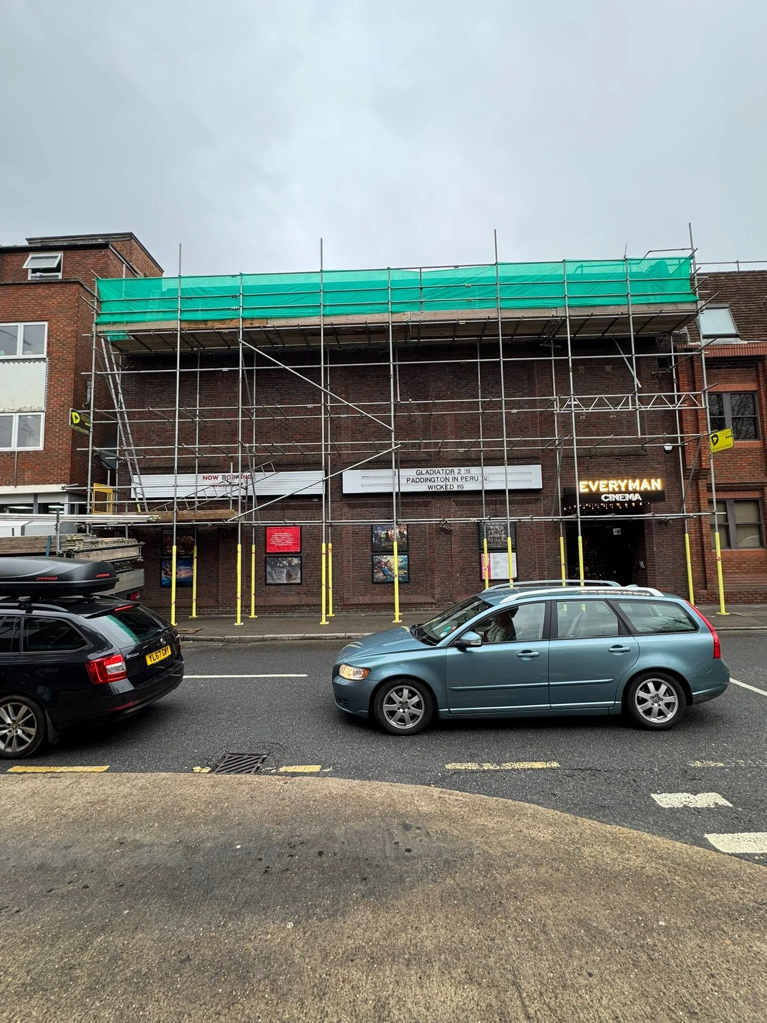 Cinema Gutter Maintenance Reigate